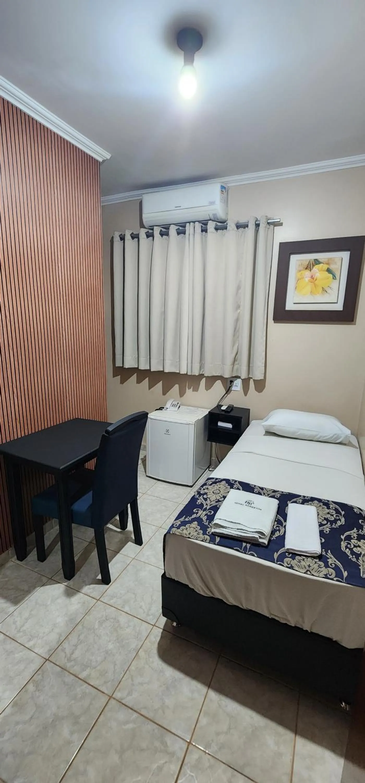 Photo of the whole room, Bed in Hotel Barretos