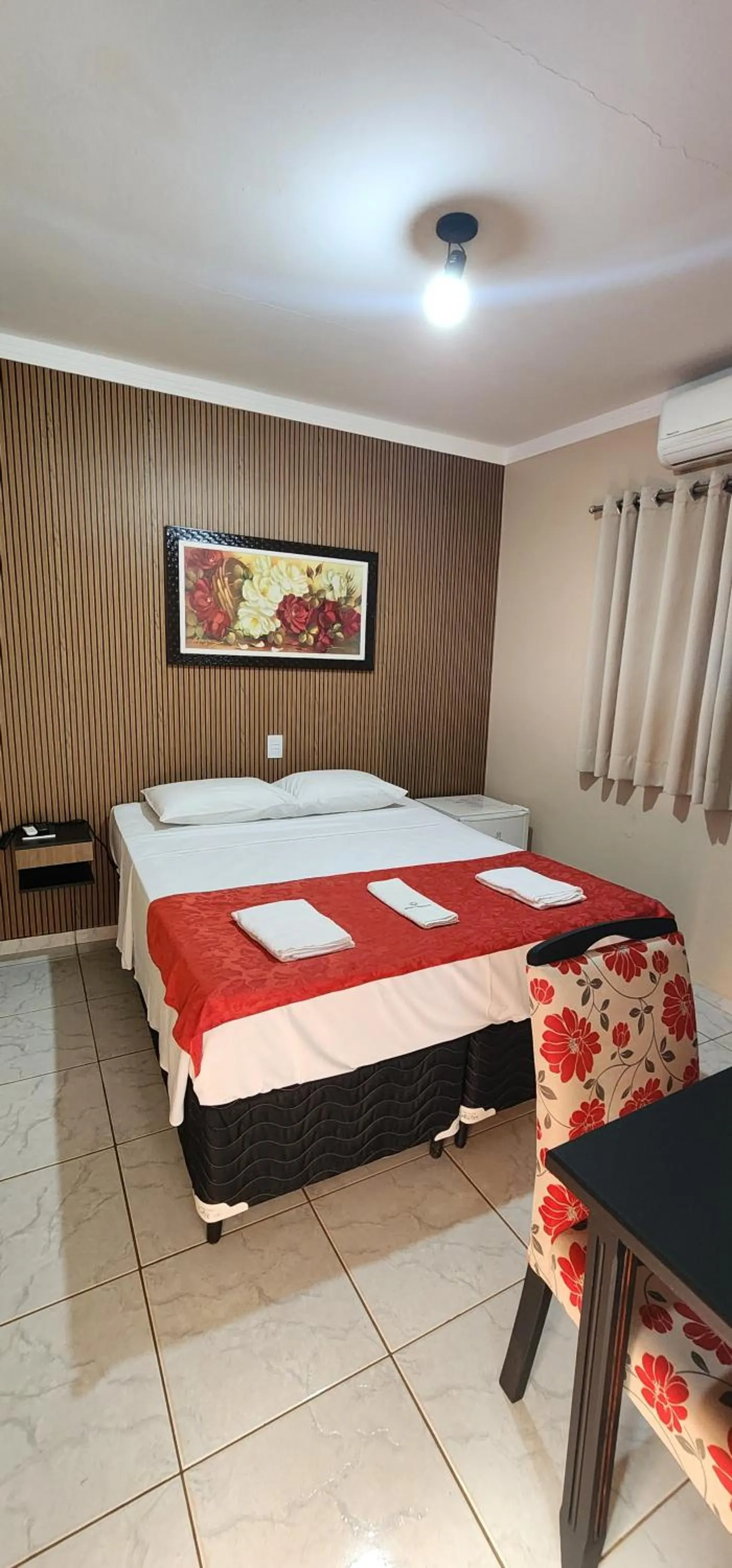 Photo of the whole room, Bed in Hotel Barretos