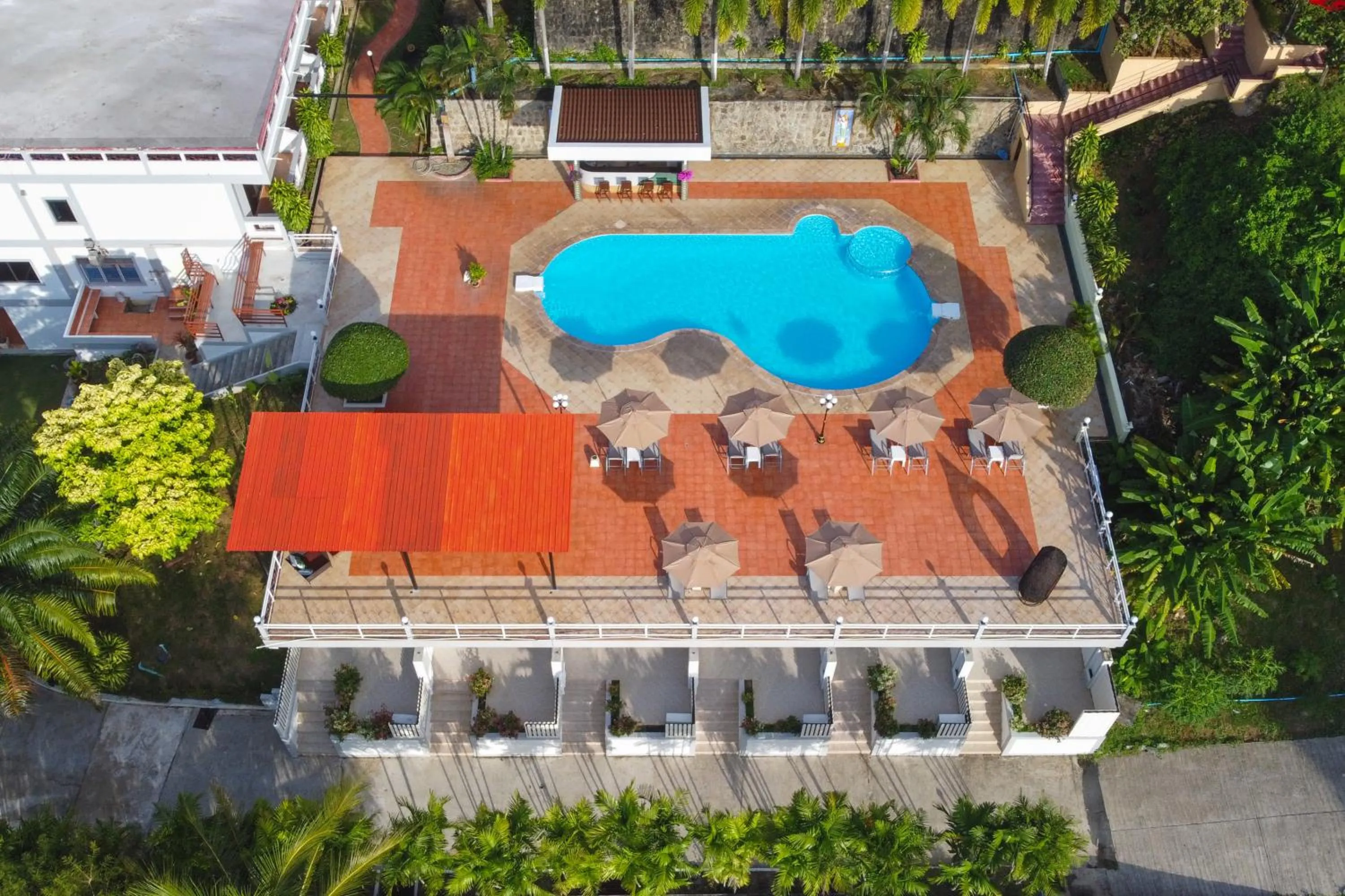 Property building in Memory Karon Resort