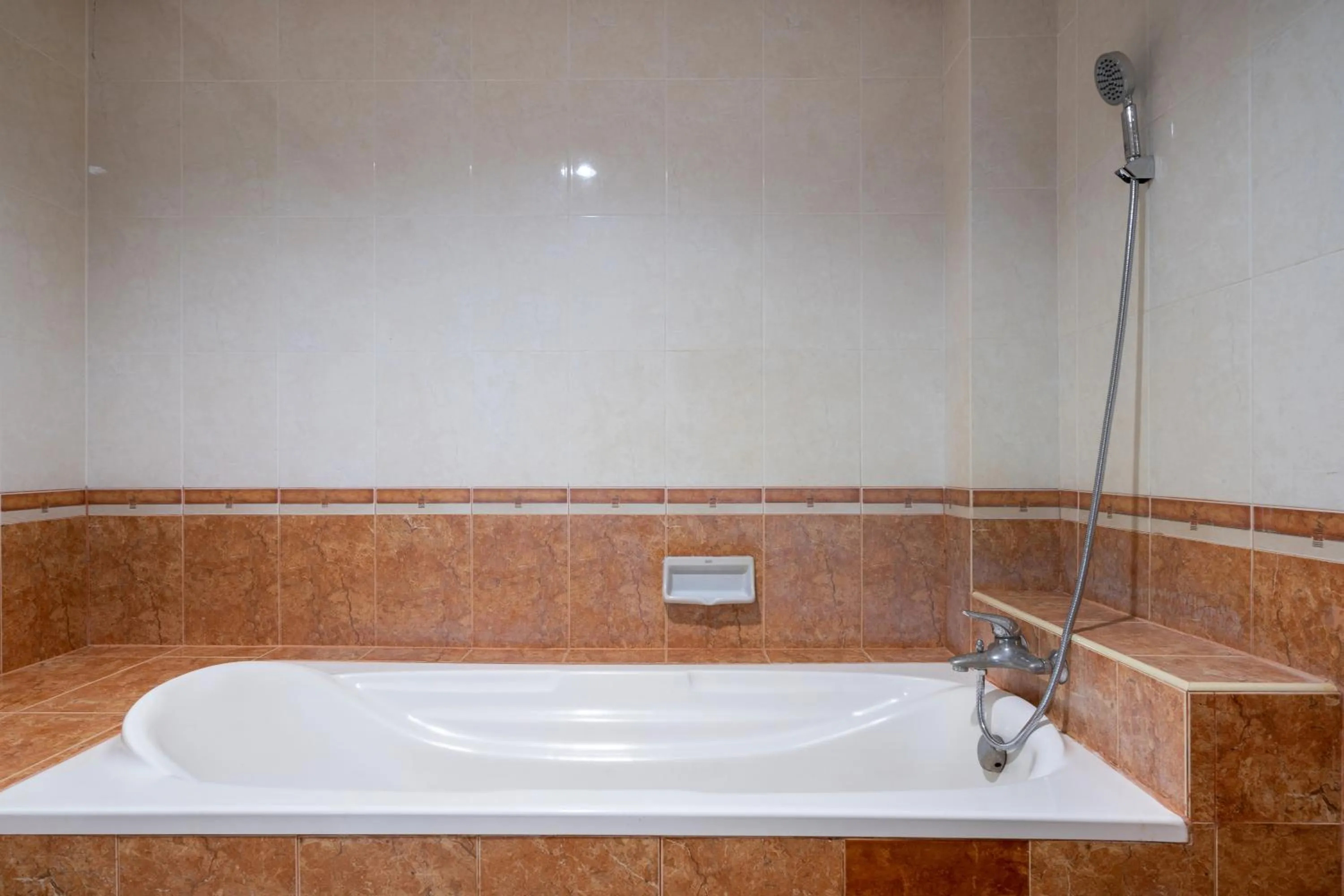 Bathroom in Memory Karon Resort