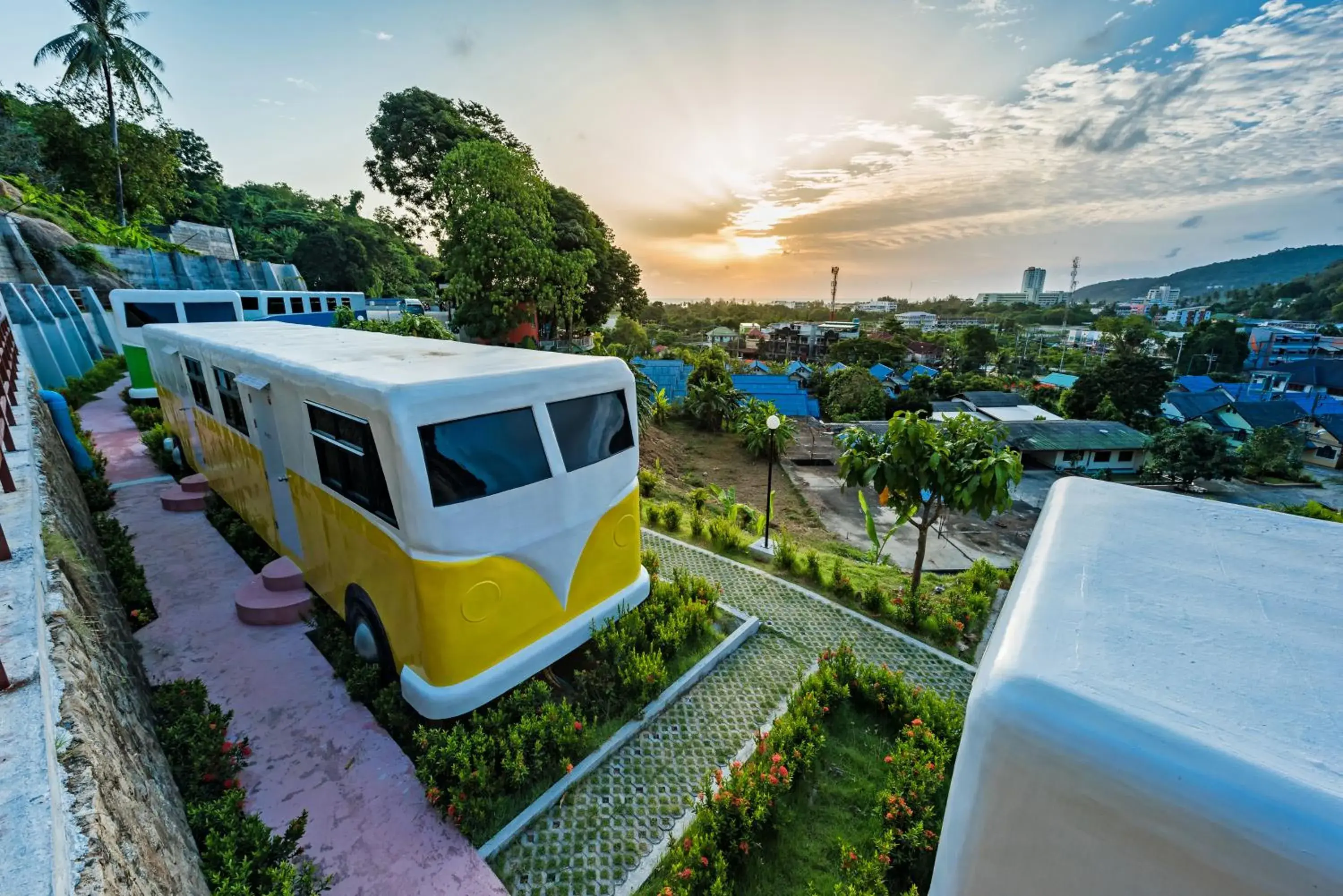 Budget "Bus" Double Room in Memory Karon Resort Budget "Bus" Double Room in Memory Karon Resort