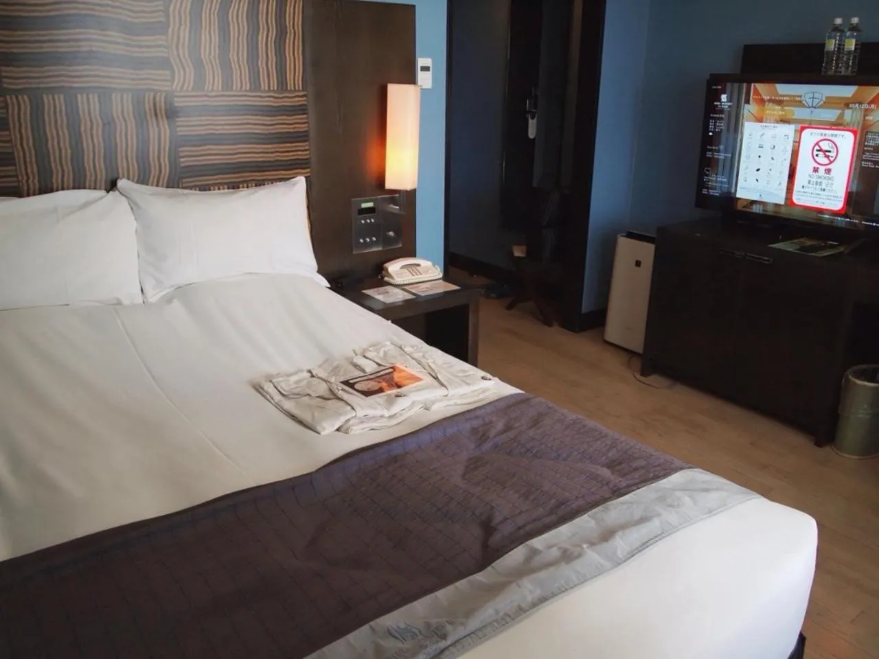 Bed in Hotel Monterey La Soeur Osaka