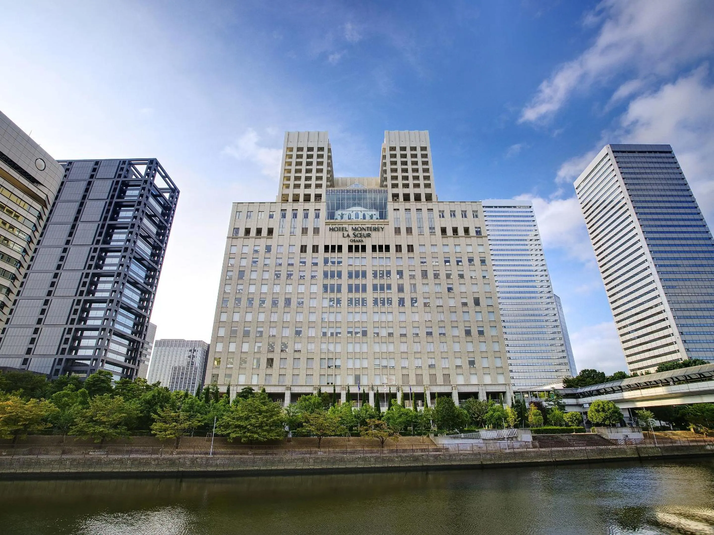 Property building in Hotel Monterey La Soeur Osaka