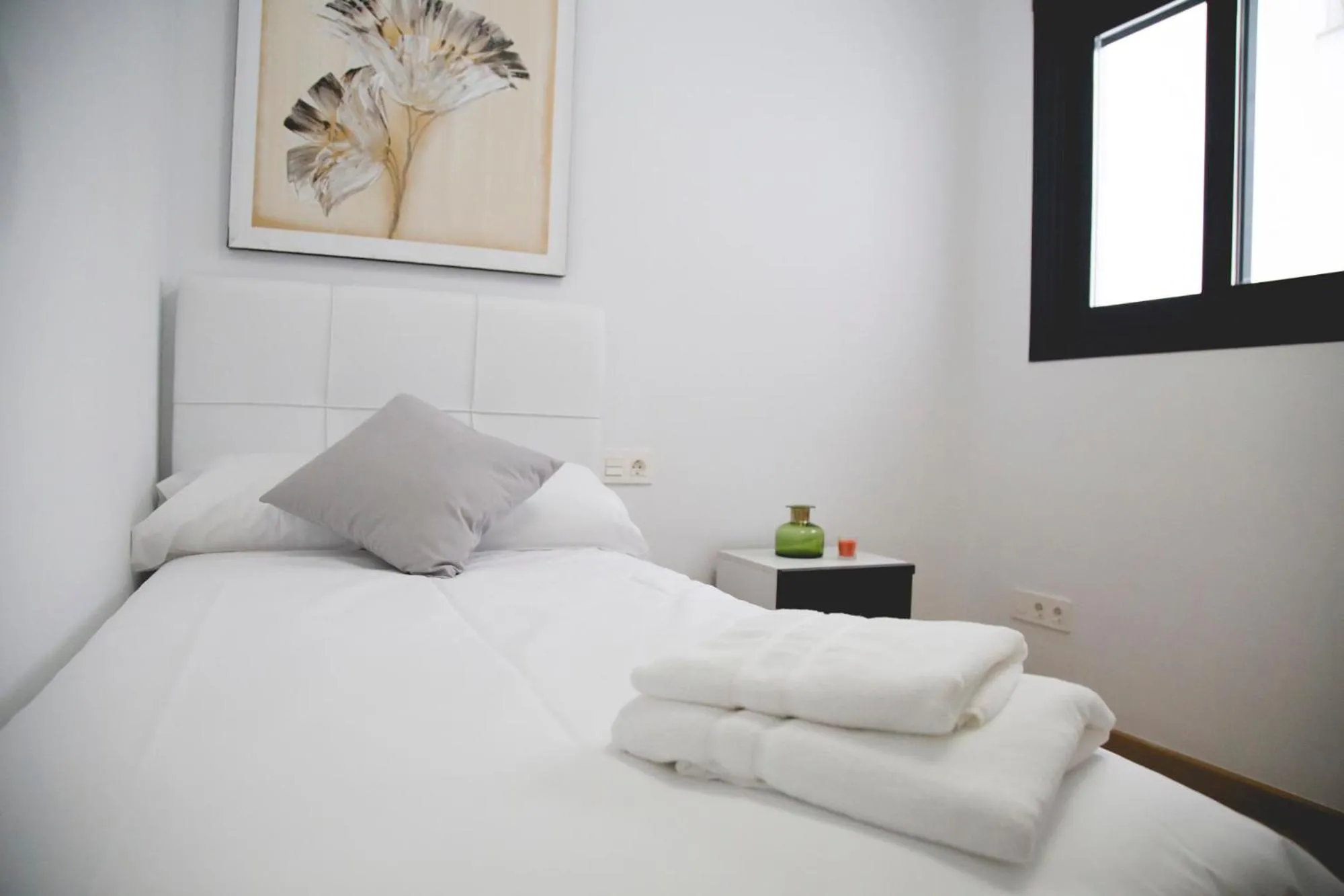 Bedroom, Bed in Be Free Granada