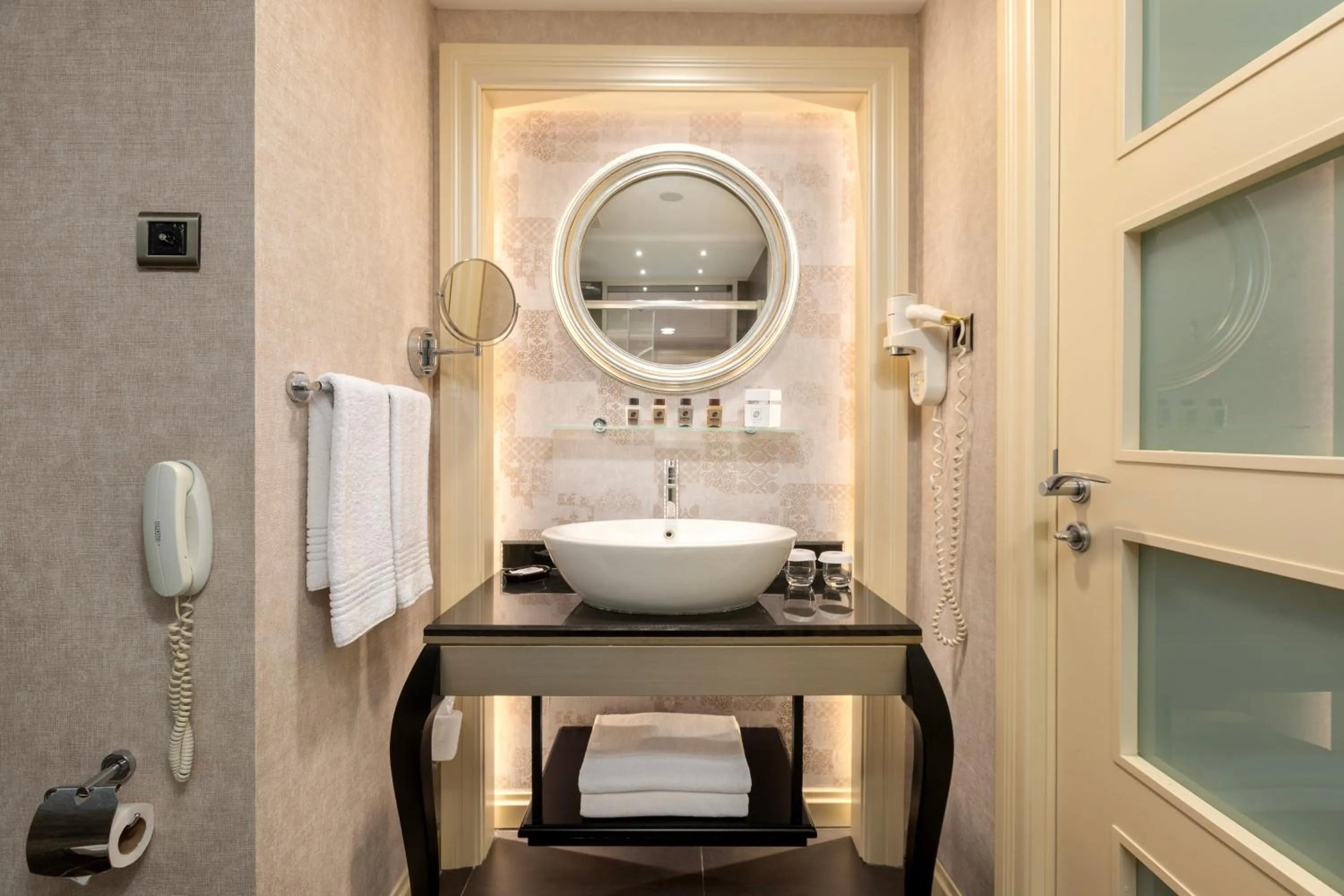 Shower in Limak Eurasia Luxury Hotel