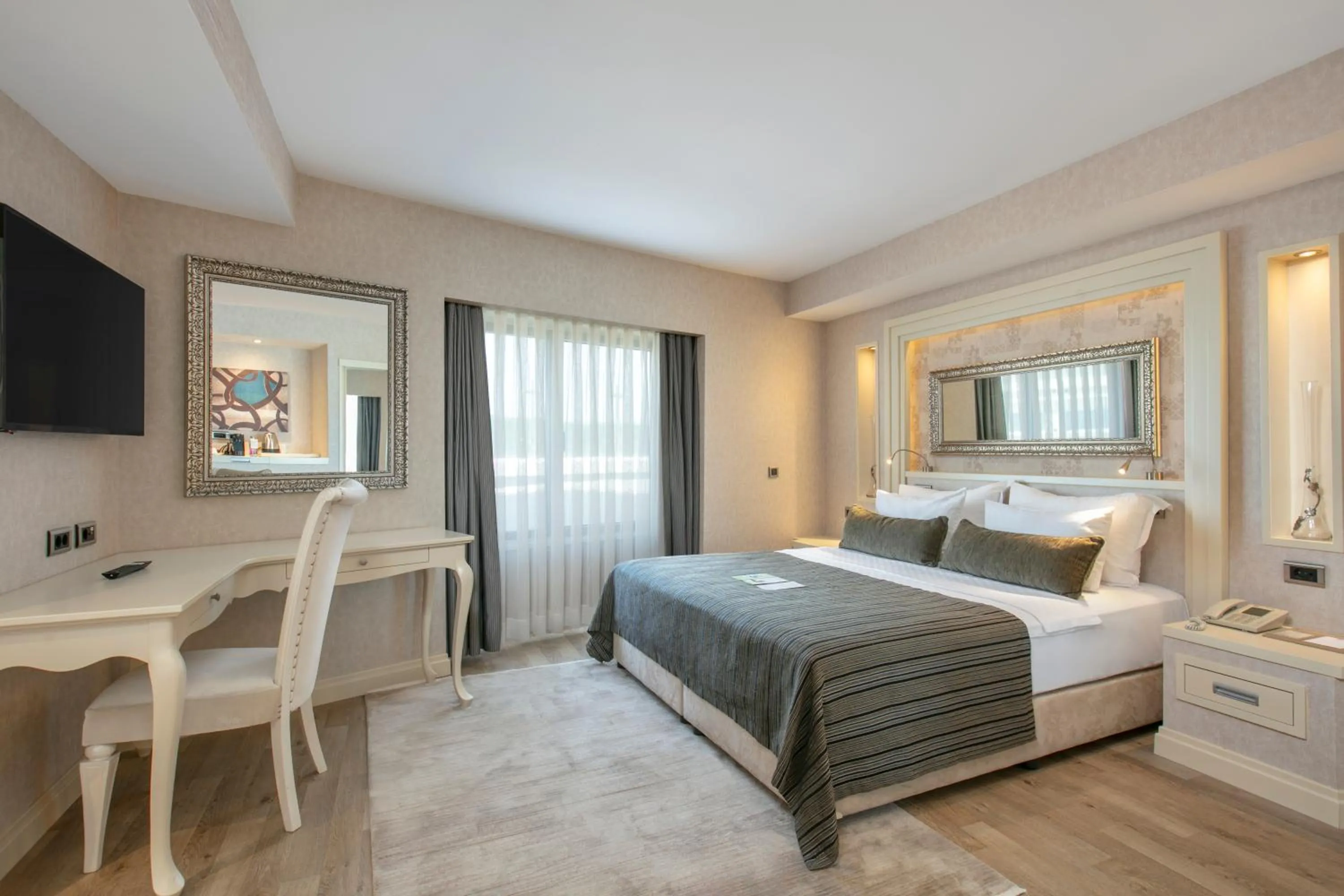 Bed in Limak Eurasia Luxury Hotel