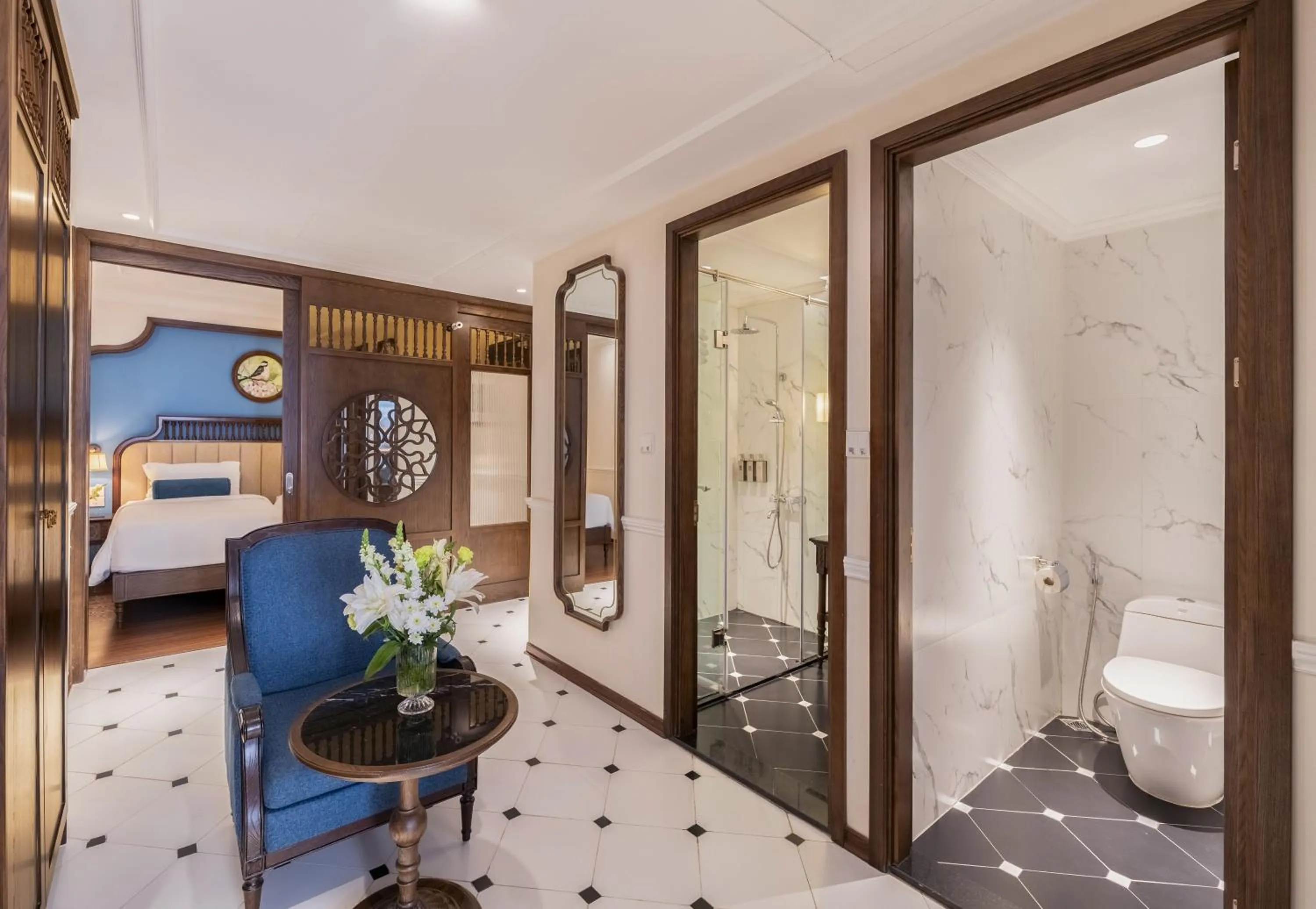 Bathroom, Bed in Hanoi Tirant Hotel