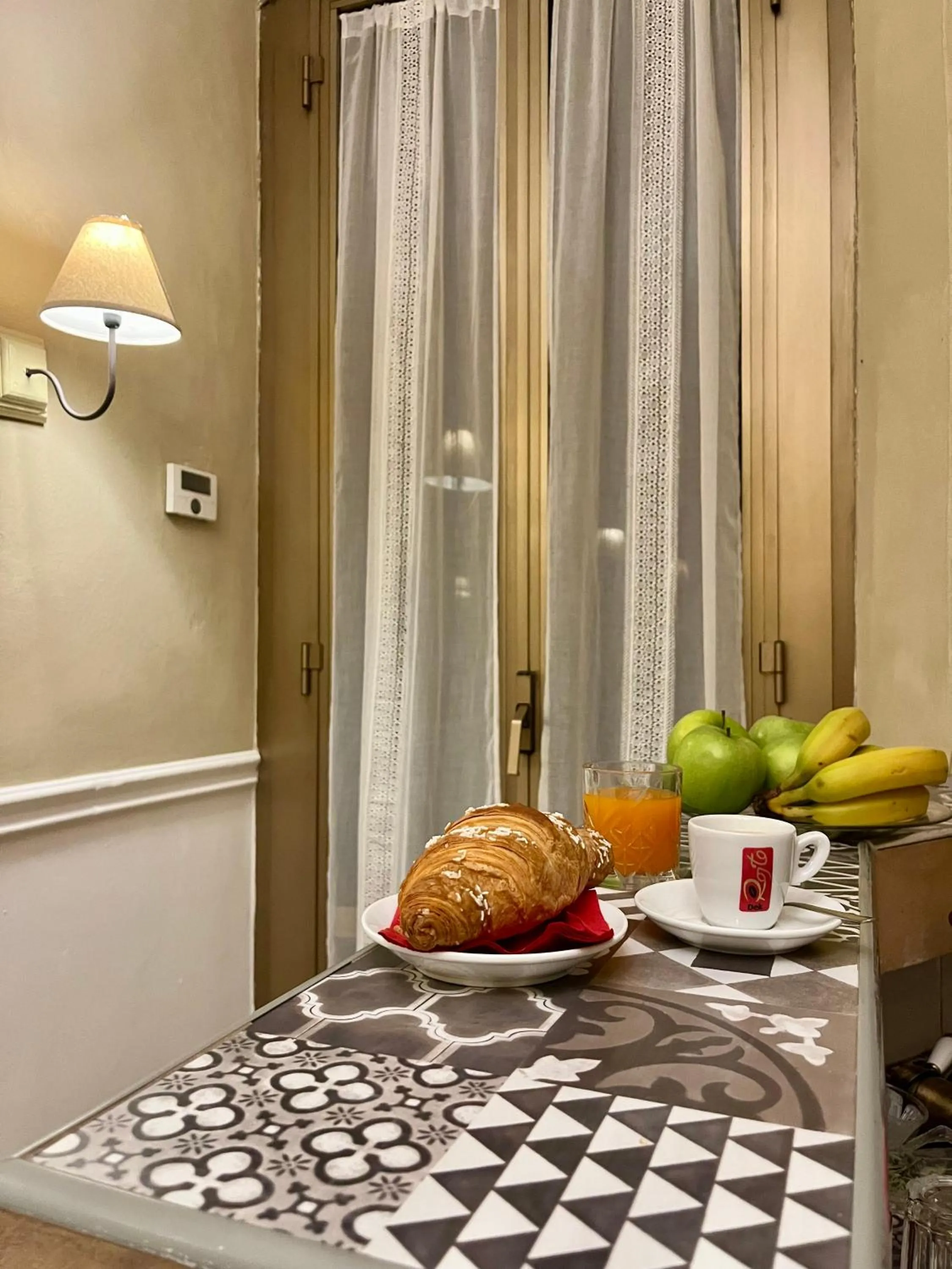 Breakfast in Boutique Hotel Calais Milano