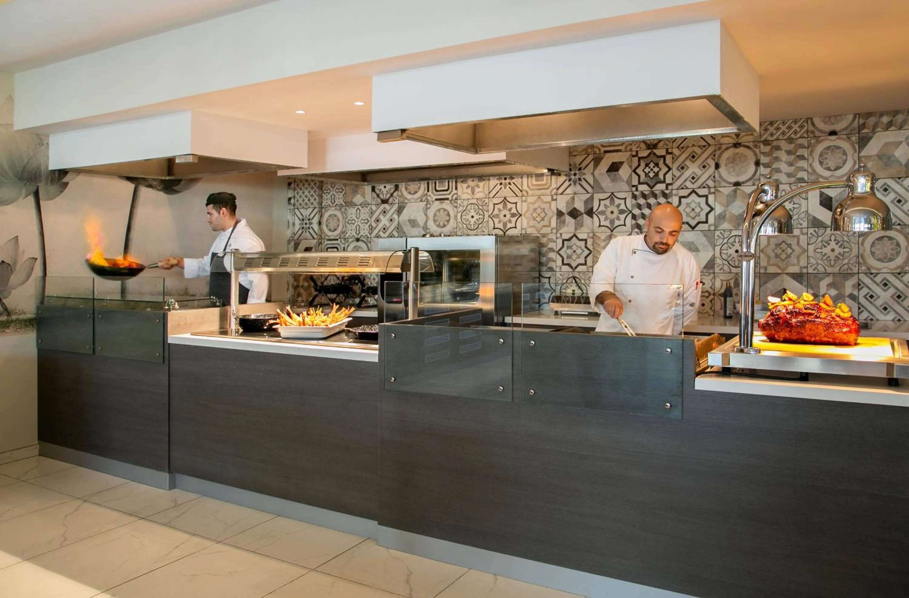 Dinner in Vangelis Hotel & Suites