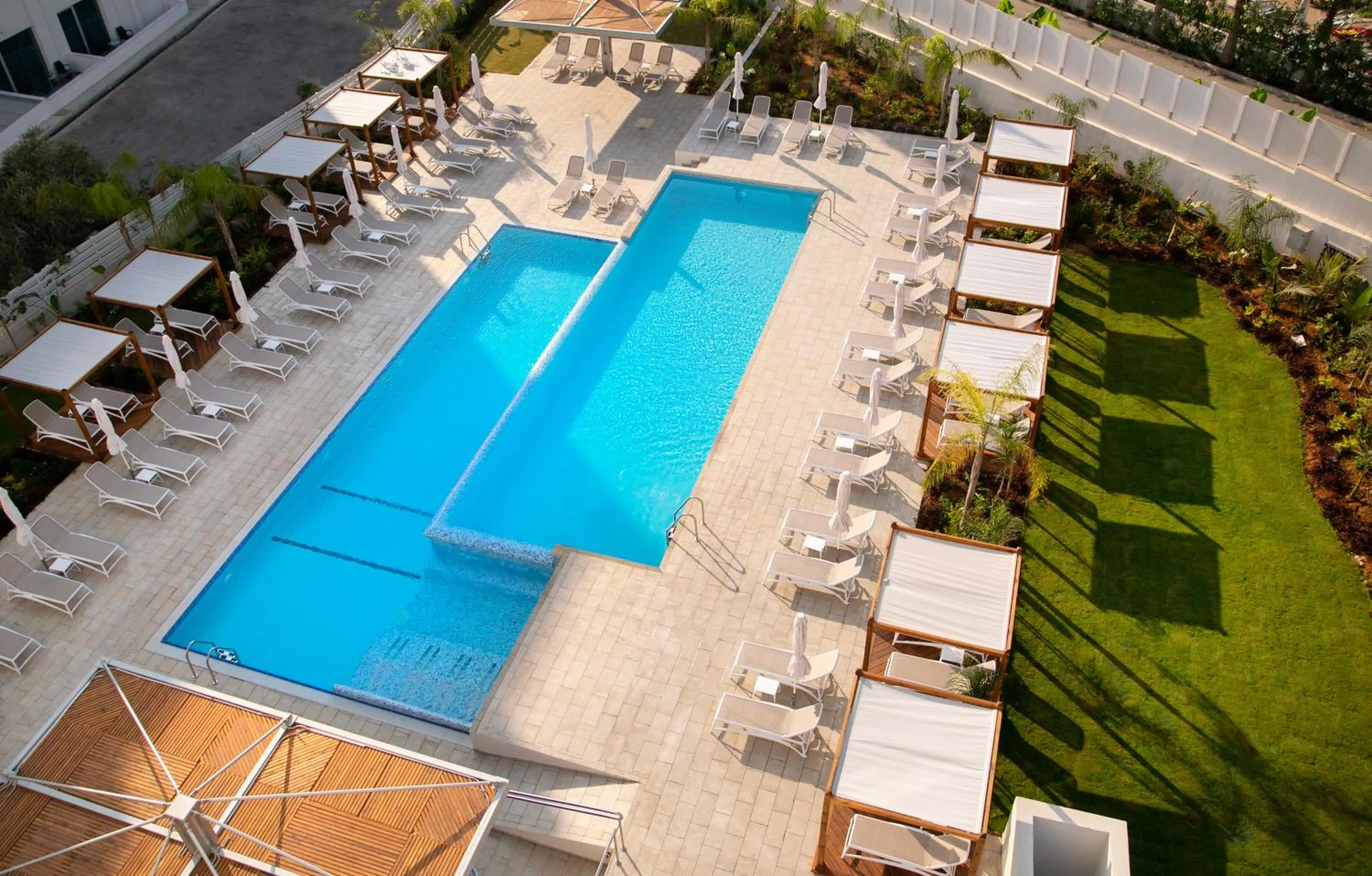Swimming pool in Vangelis Hotel & Suites