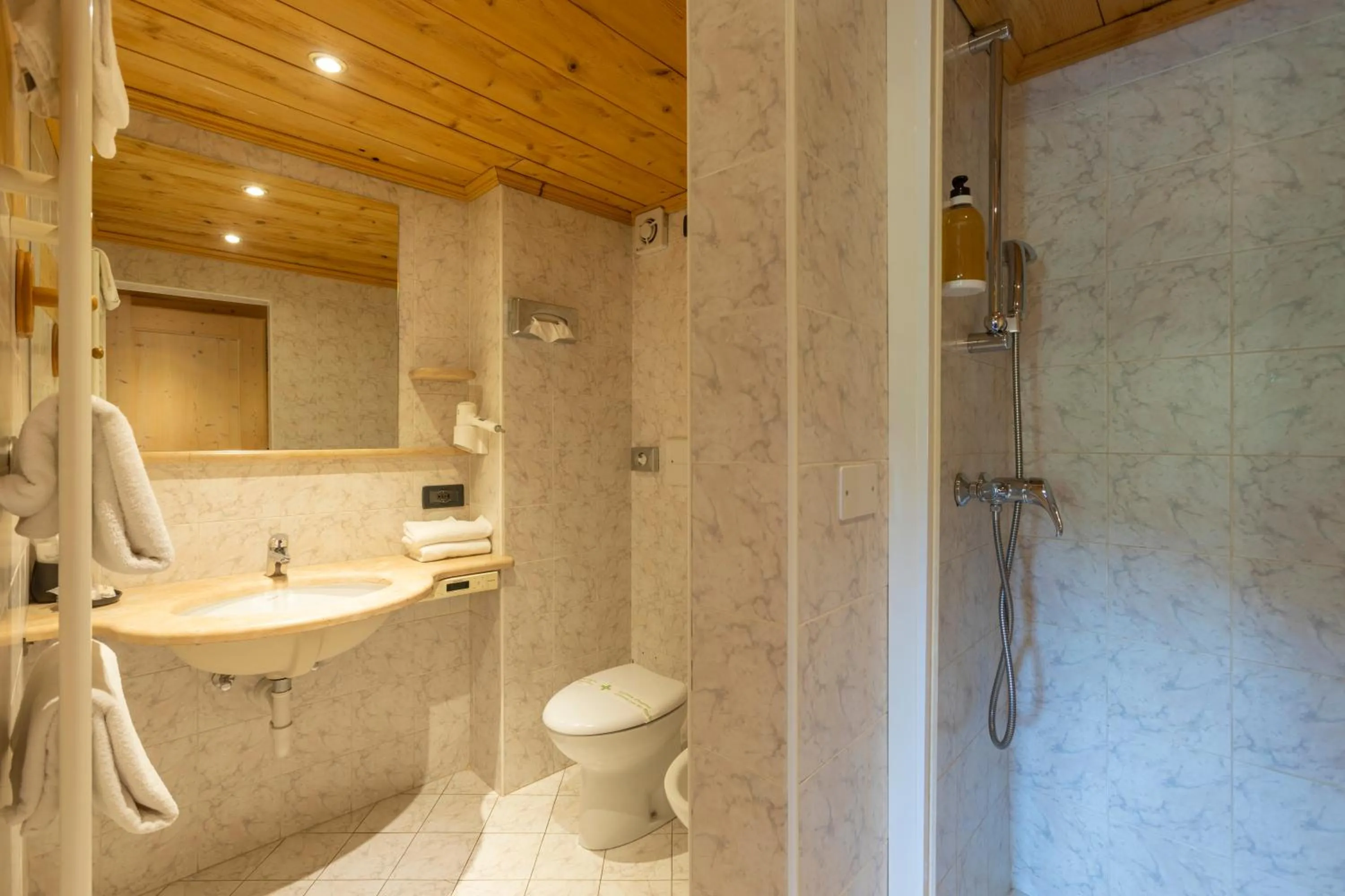 Historic Hotel Ristorante La Stua