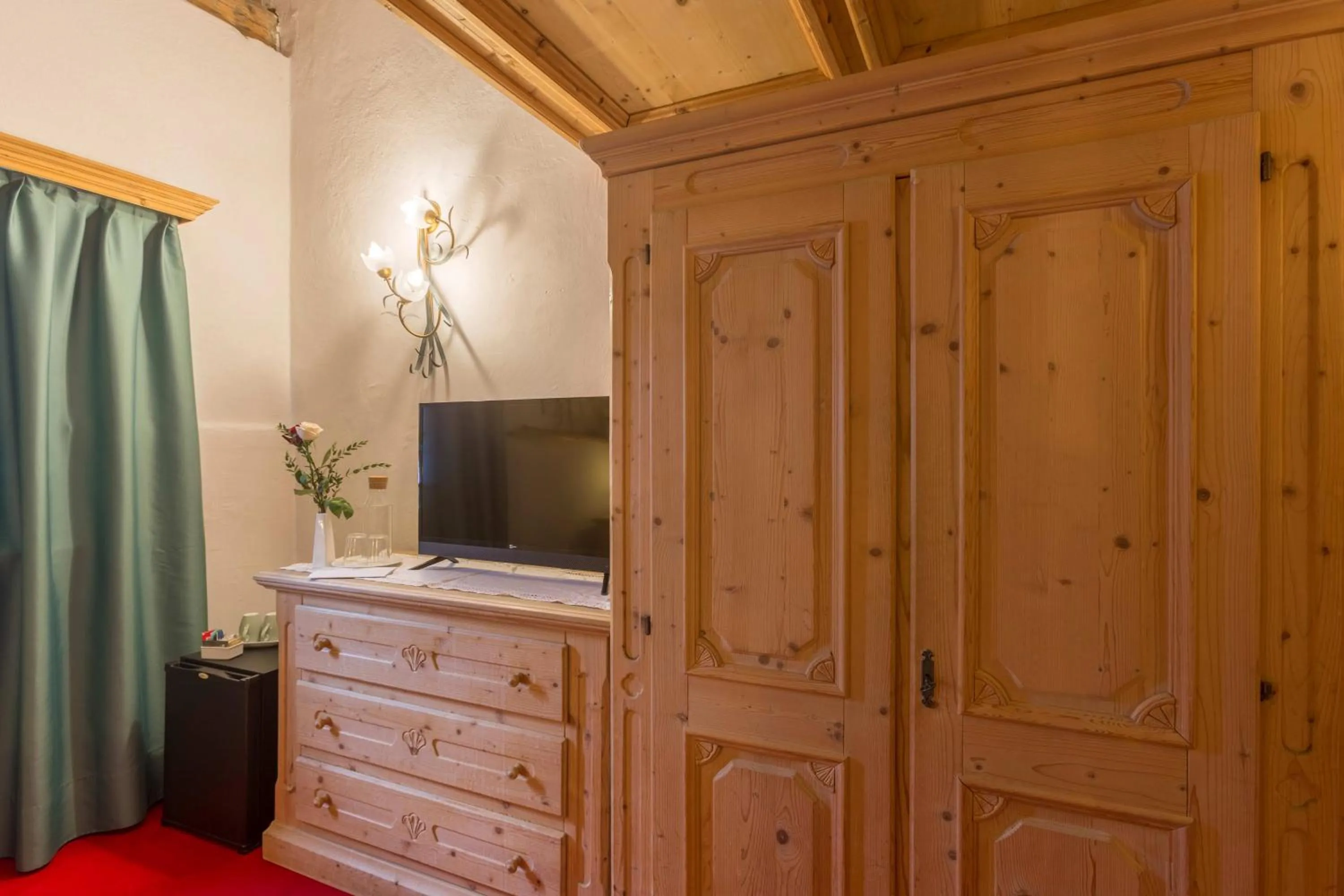 Historic Hotel Ristorante La Stua