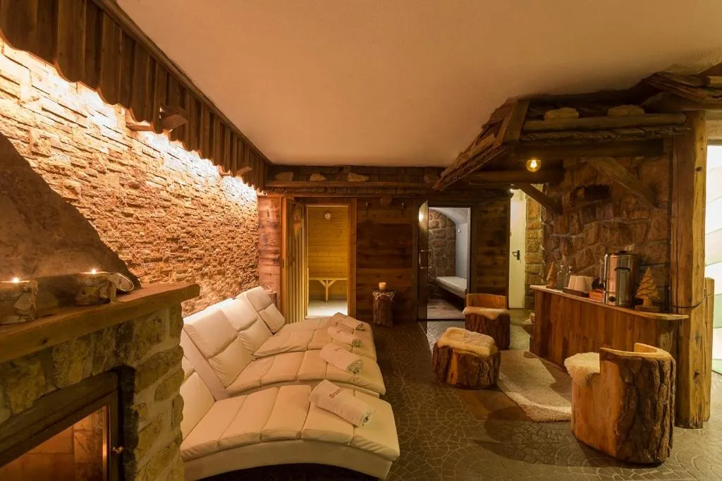 Spa and wellness centre/facilities in Historic Hotel Ristorante La Stua