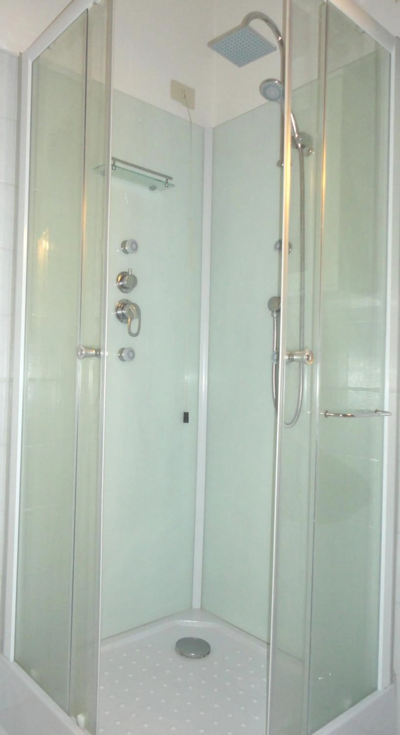 Shower in Villa Altieri