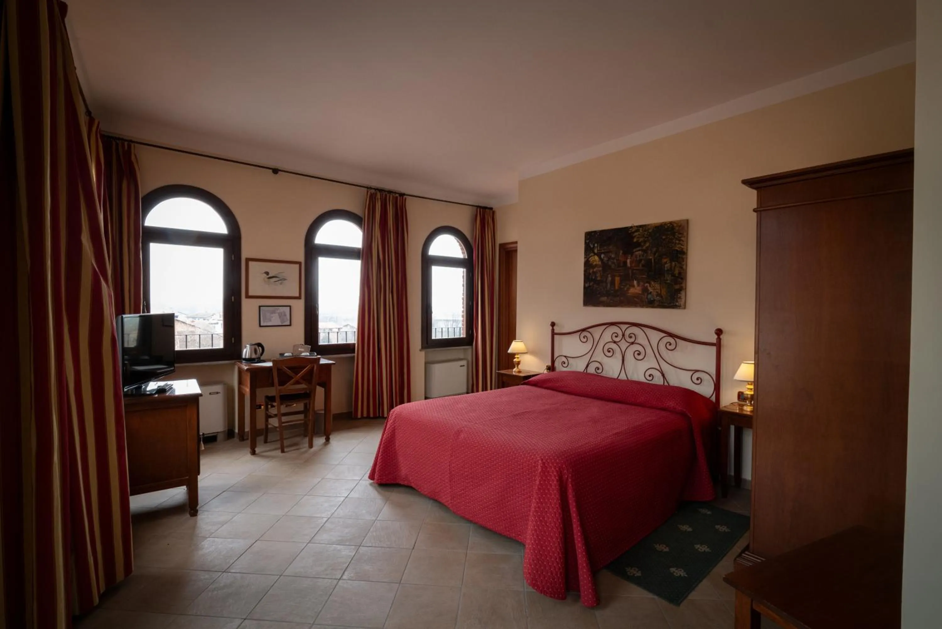 TV and multimedia, Bed in Villa Soleil