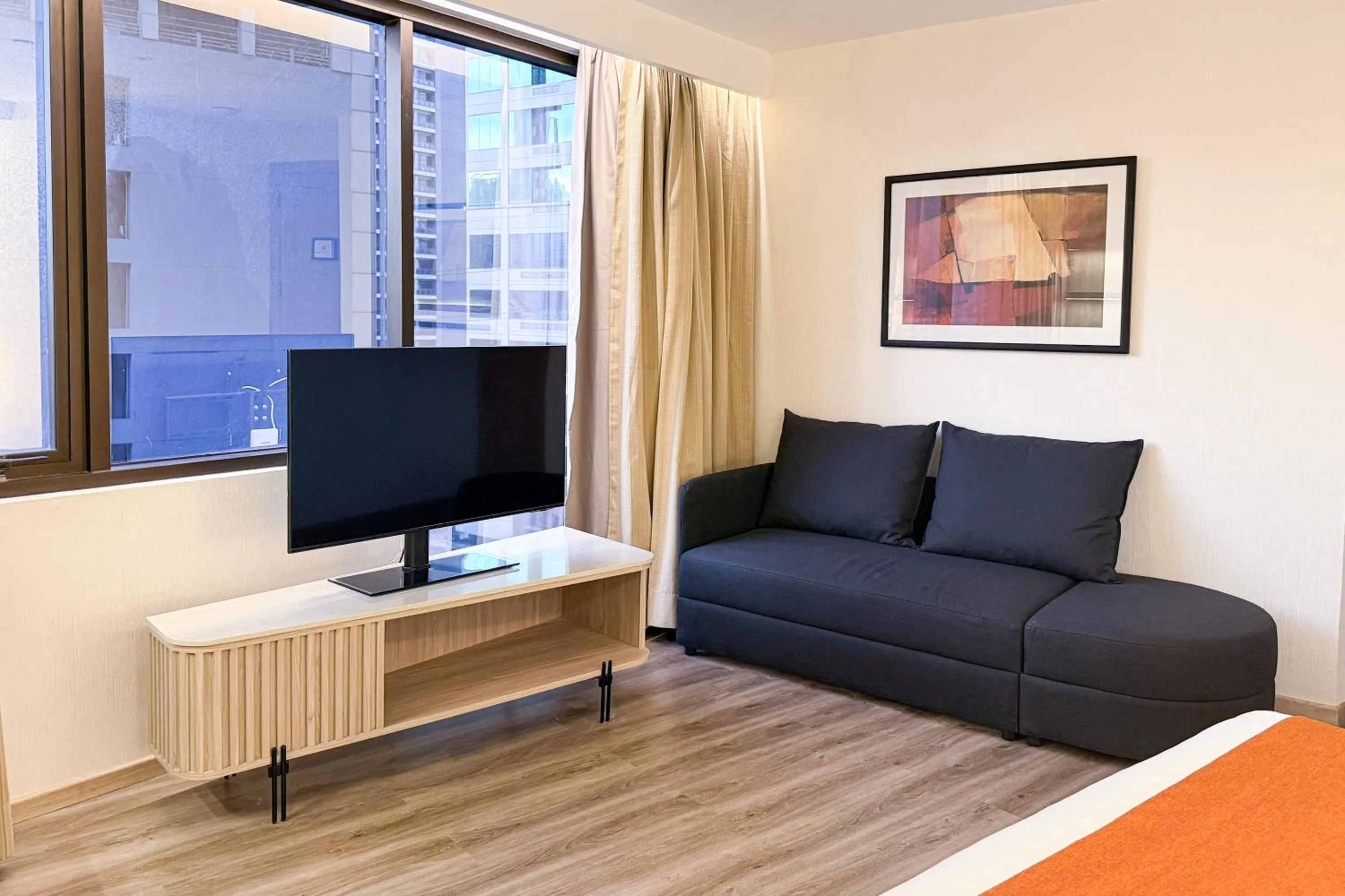 TV and multimedia in City Garden Hotel Makati