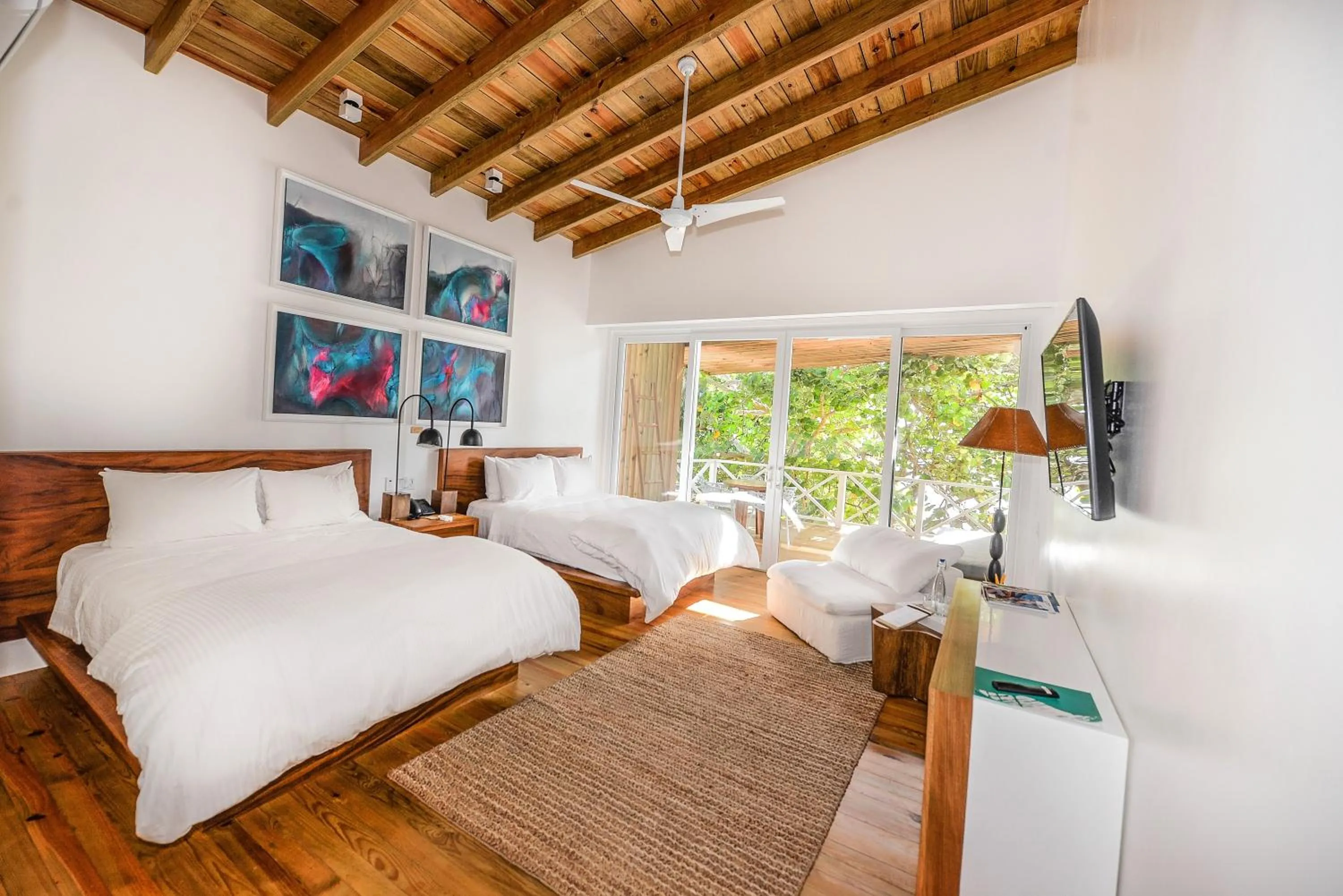 Photo of the whole room, Bed in Ibagari Boutique Hotel