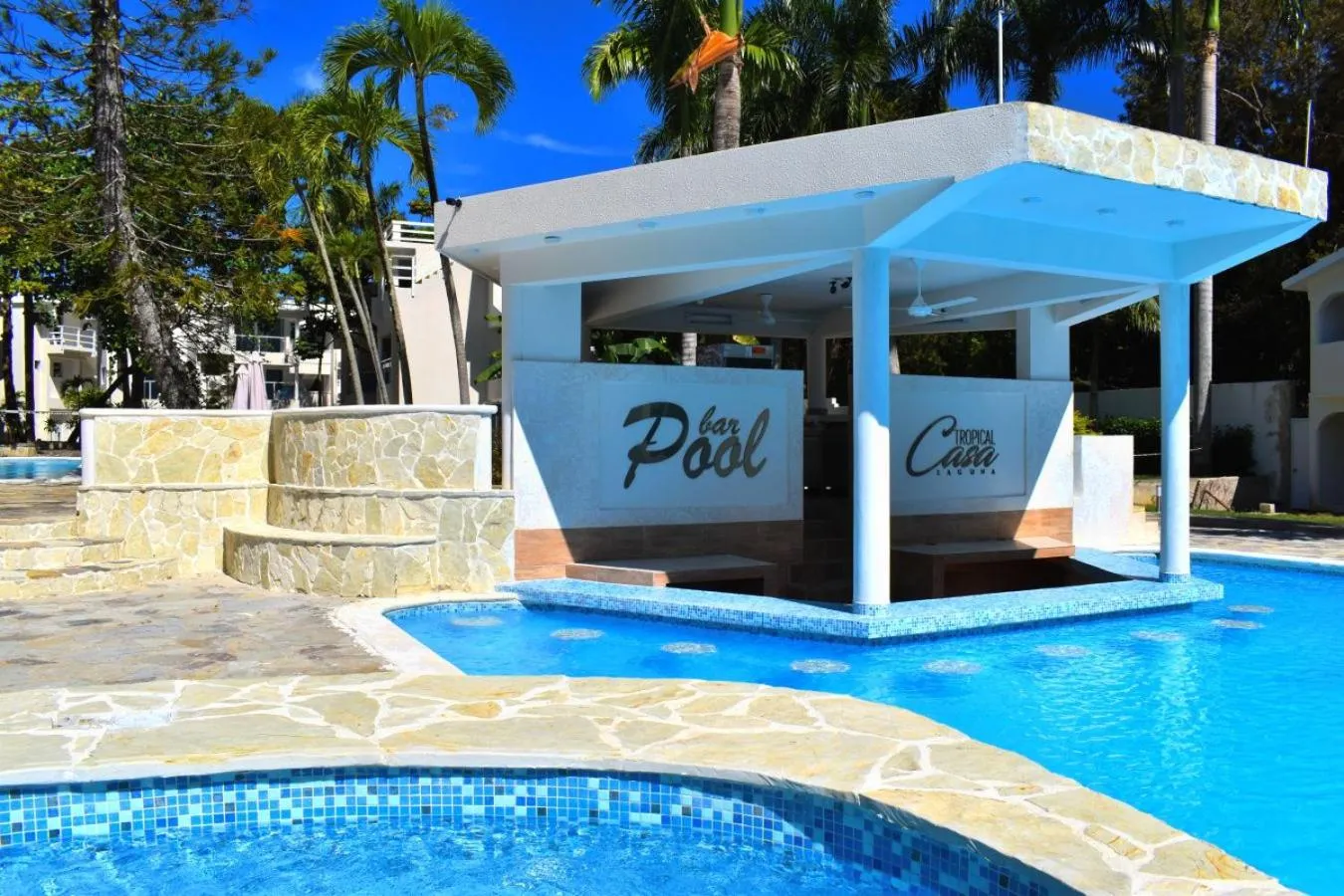 Patio in Tropical Casa Laguna