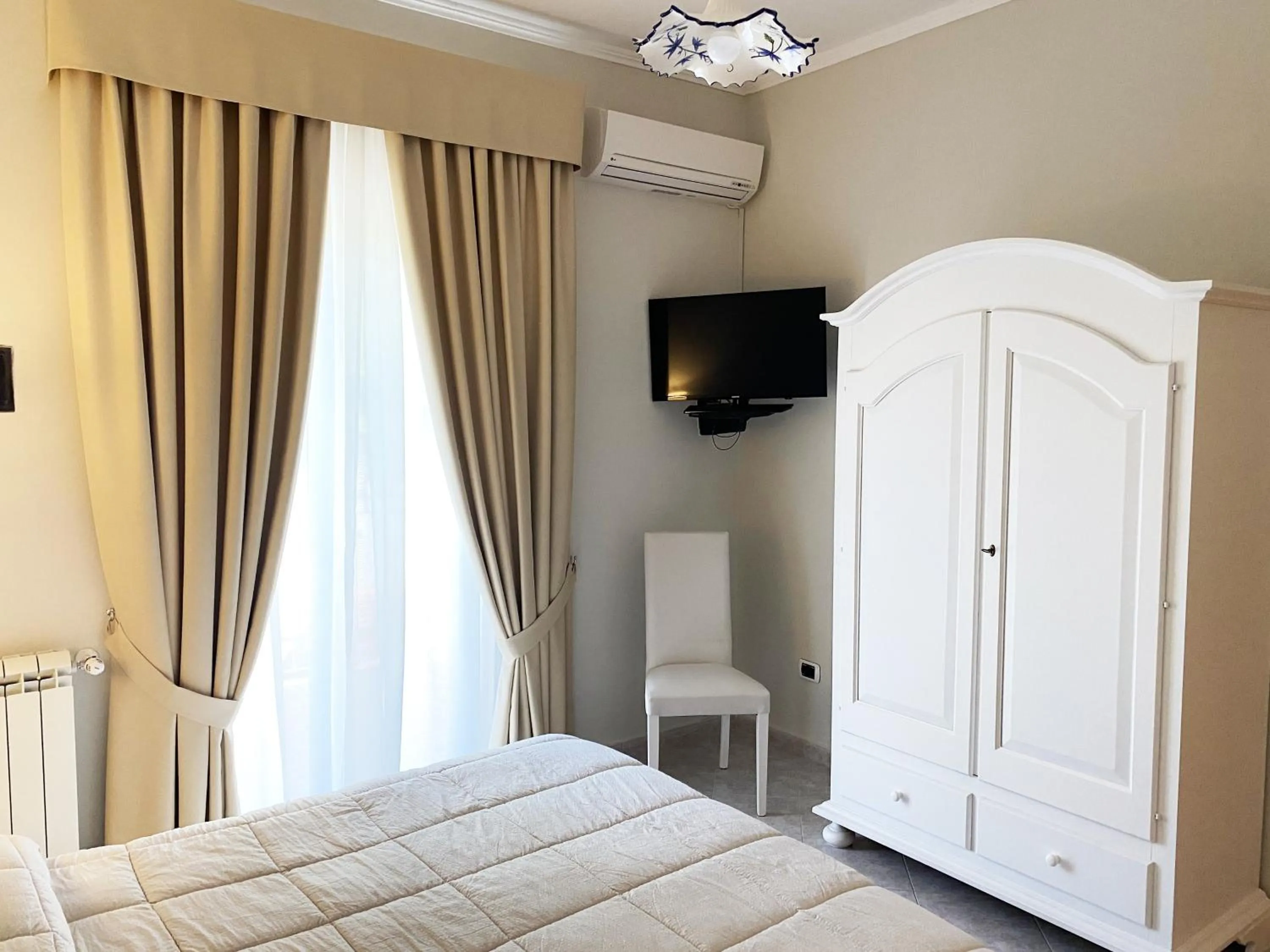 Property building, Bed in Hotel Ristorante Colleverde