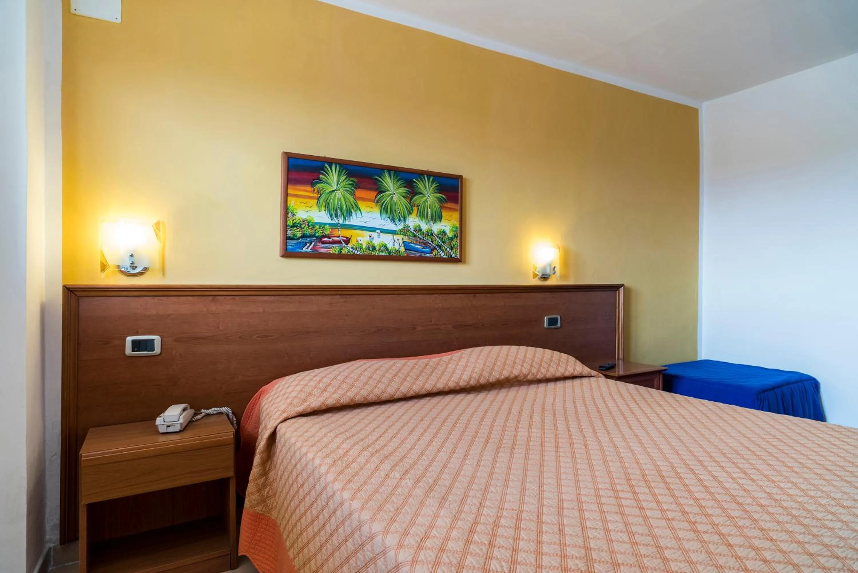 Bedroom, Bed in Hotel Ristorante Colleverde