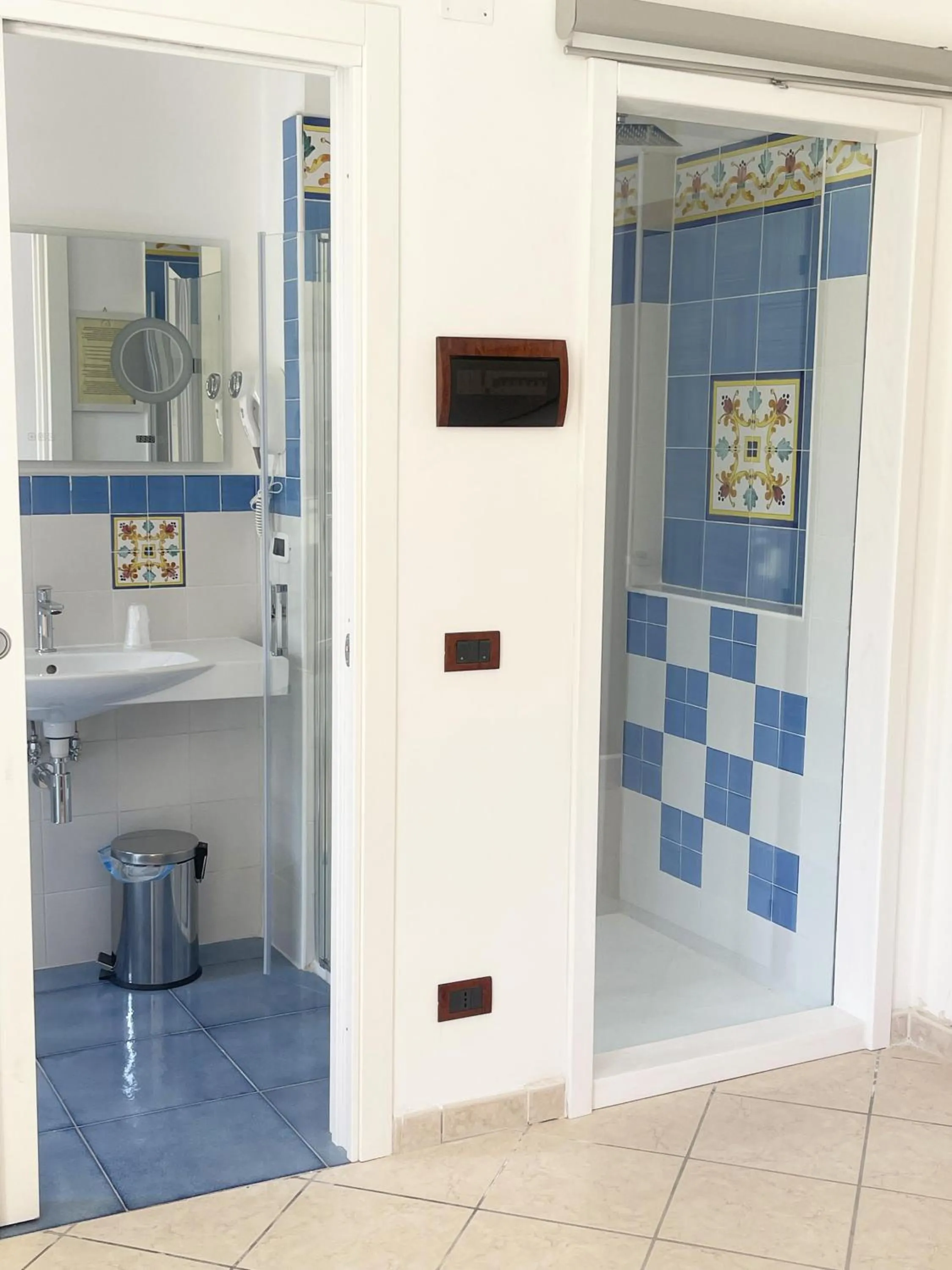 Shower in Hotel Ristorante Colleverde