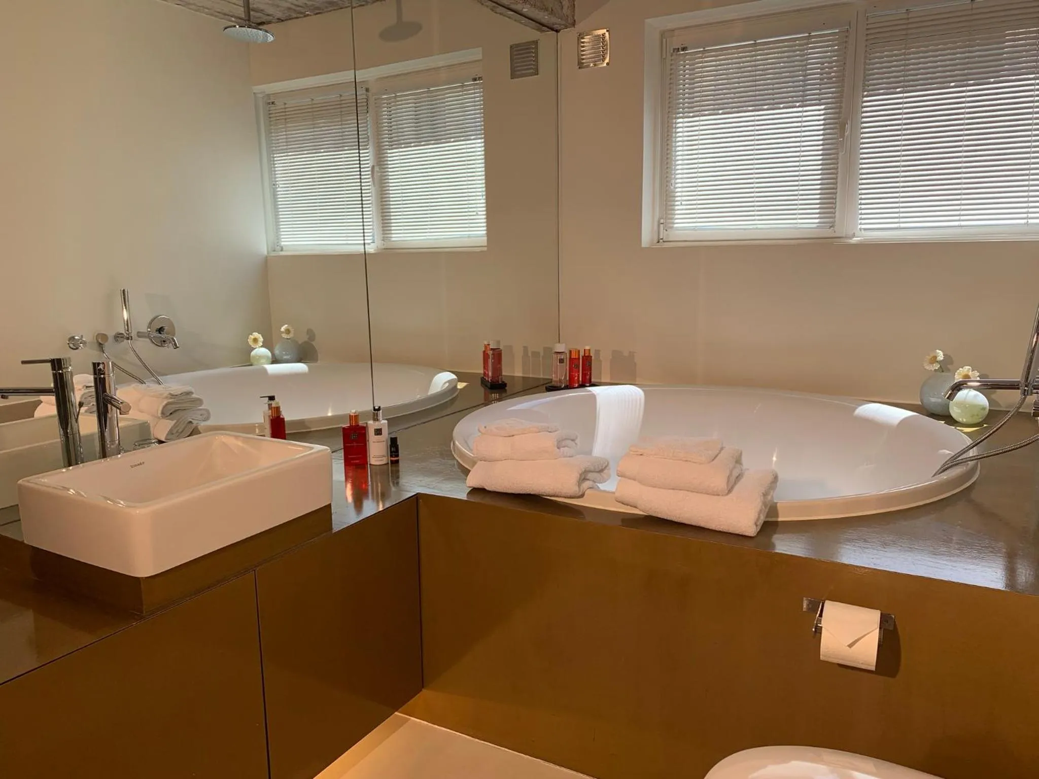 Bathroom in B&B Yellow Submarine