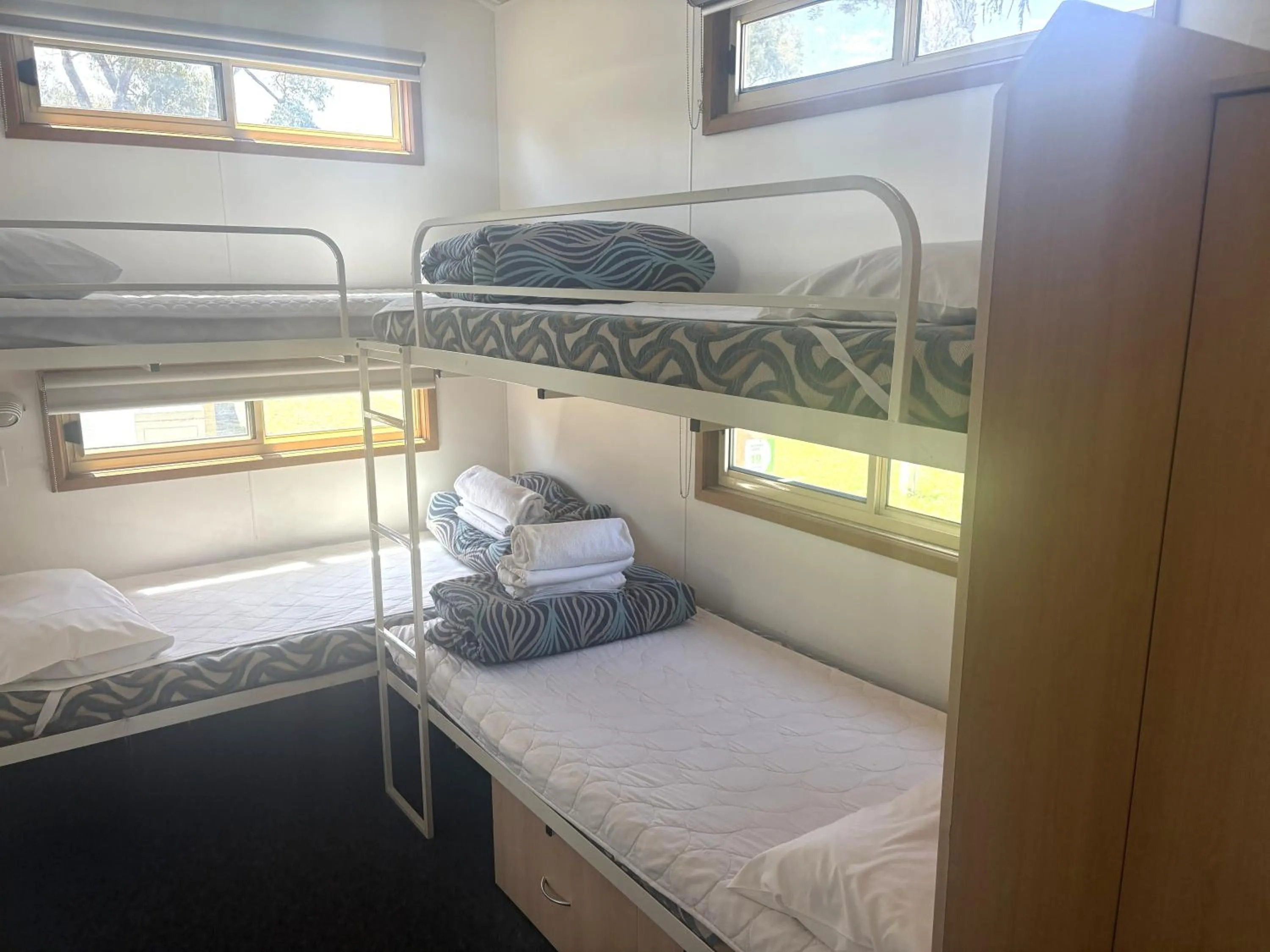 Bedroom, Bed in Victor Harbor Holiday Park