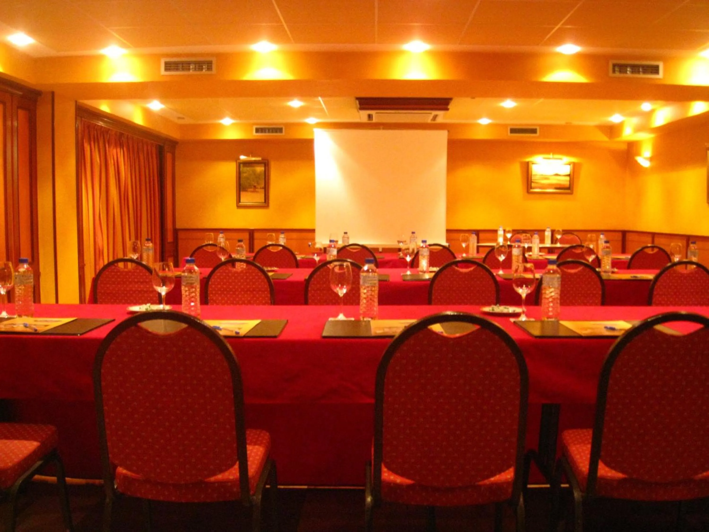Business facilities in Hotel y Casona El Carmen