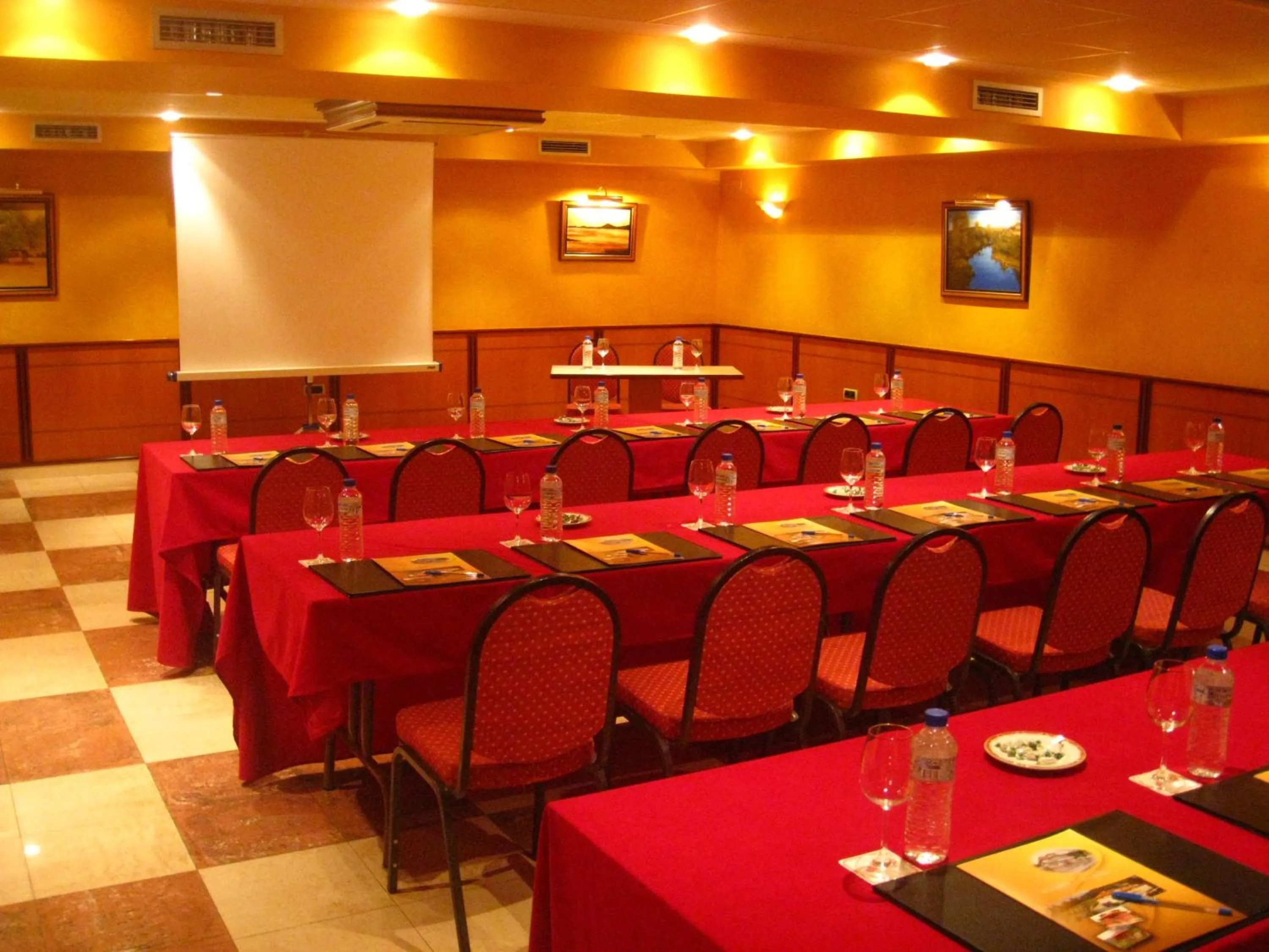Business facilities in Hotel y Casona El Carmen