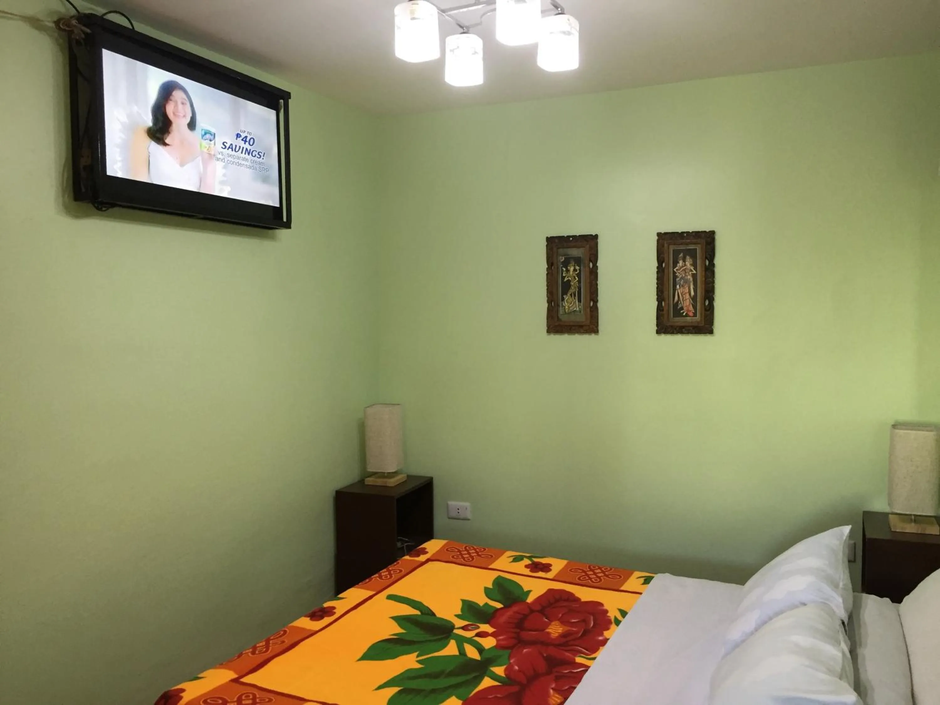 Bed in Antonio's Pension House