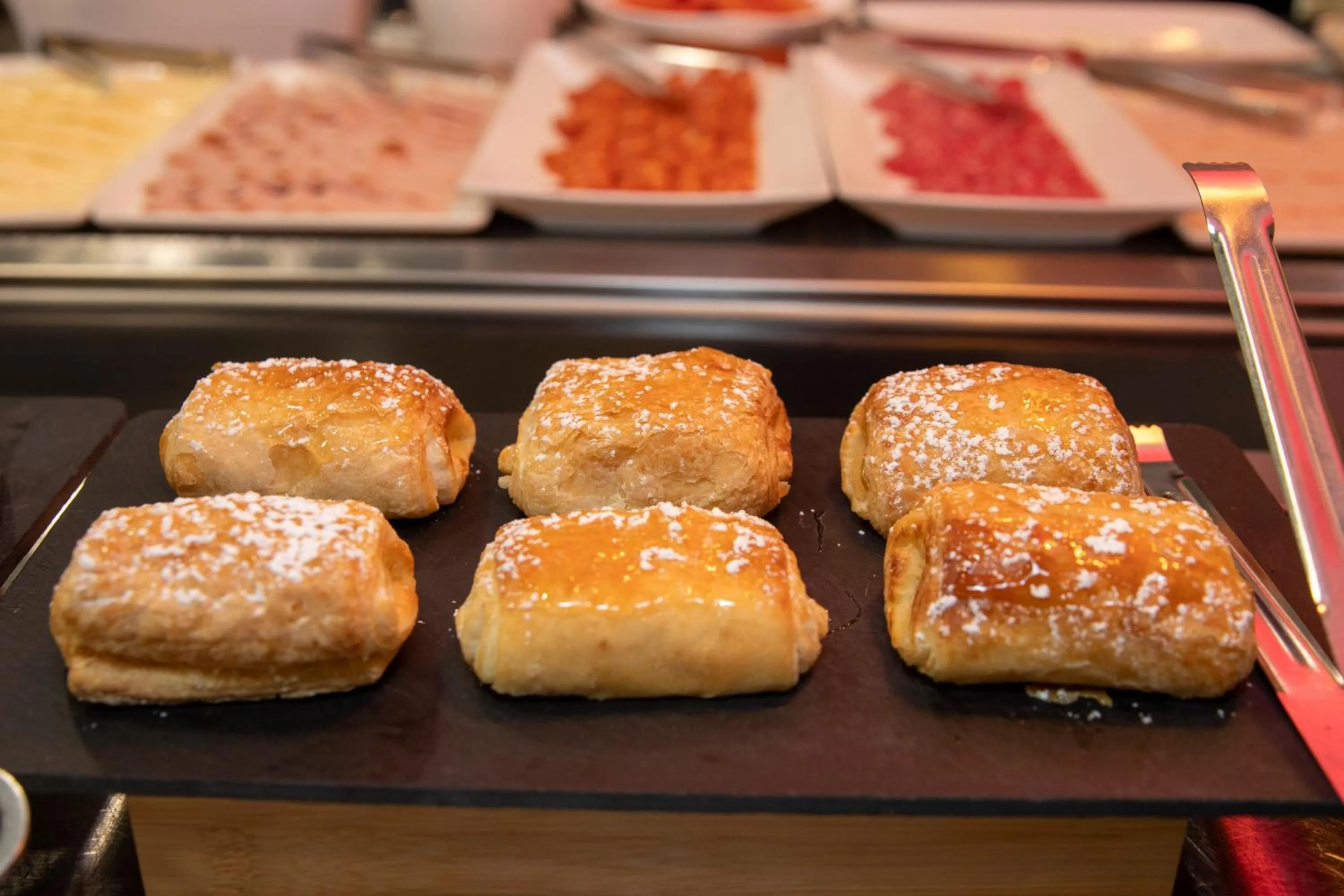 Buffet breakfast in Travelodge Málaga Airport