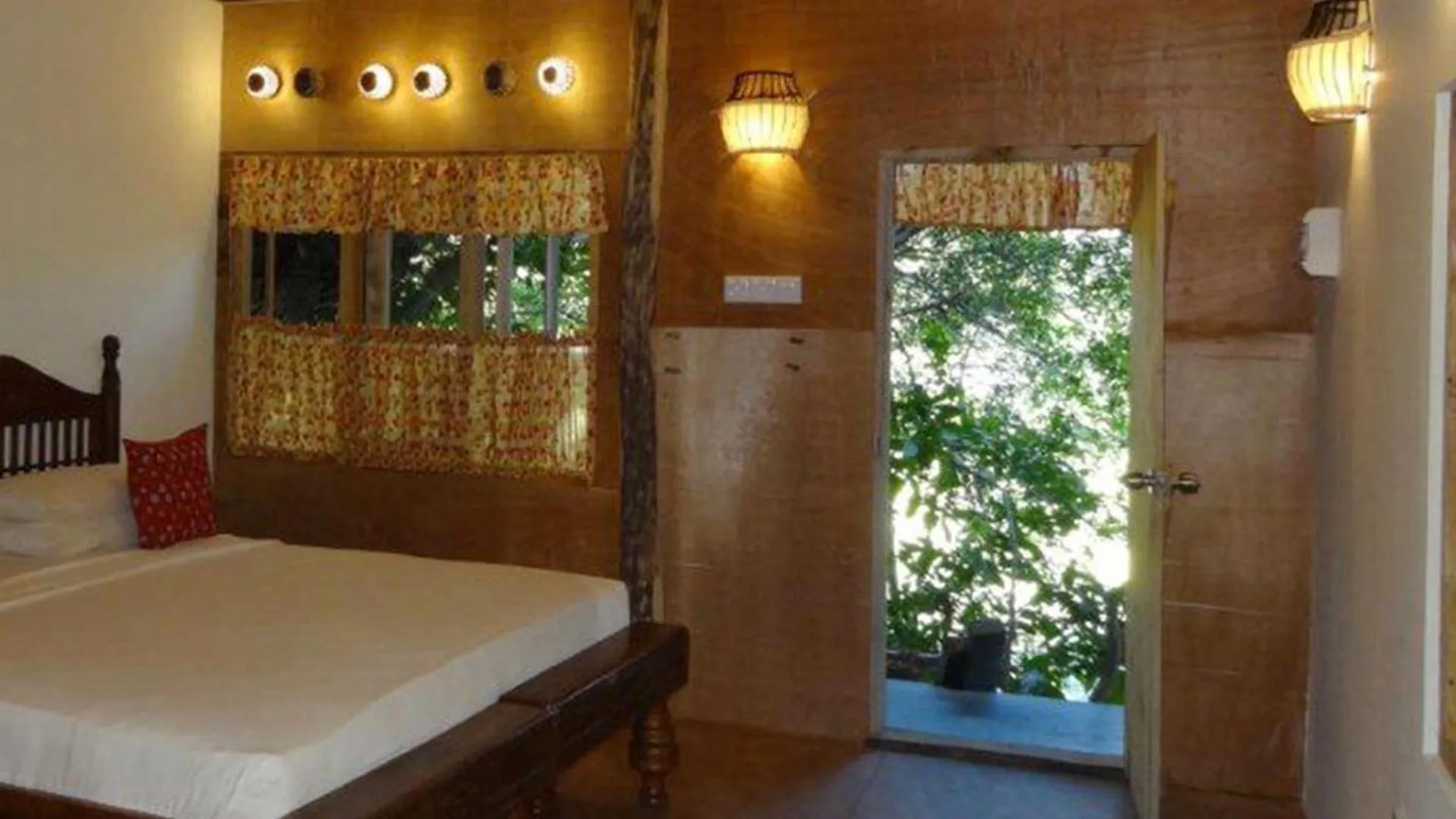 Bed in Amuna Ayurveda and Wellness Retreat