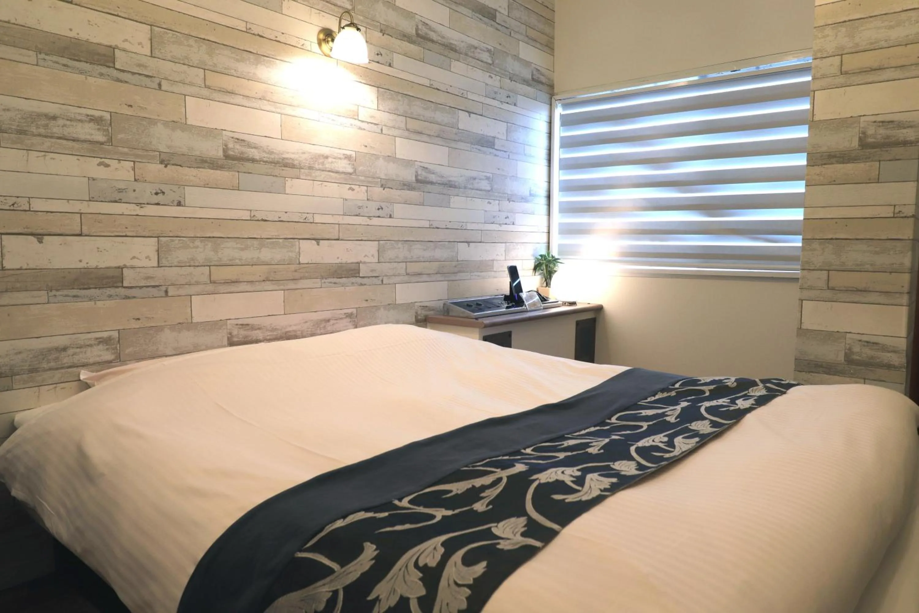 Photo of the whole room, Bed in Spa & HOTEL La fontaine