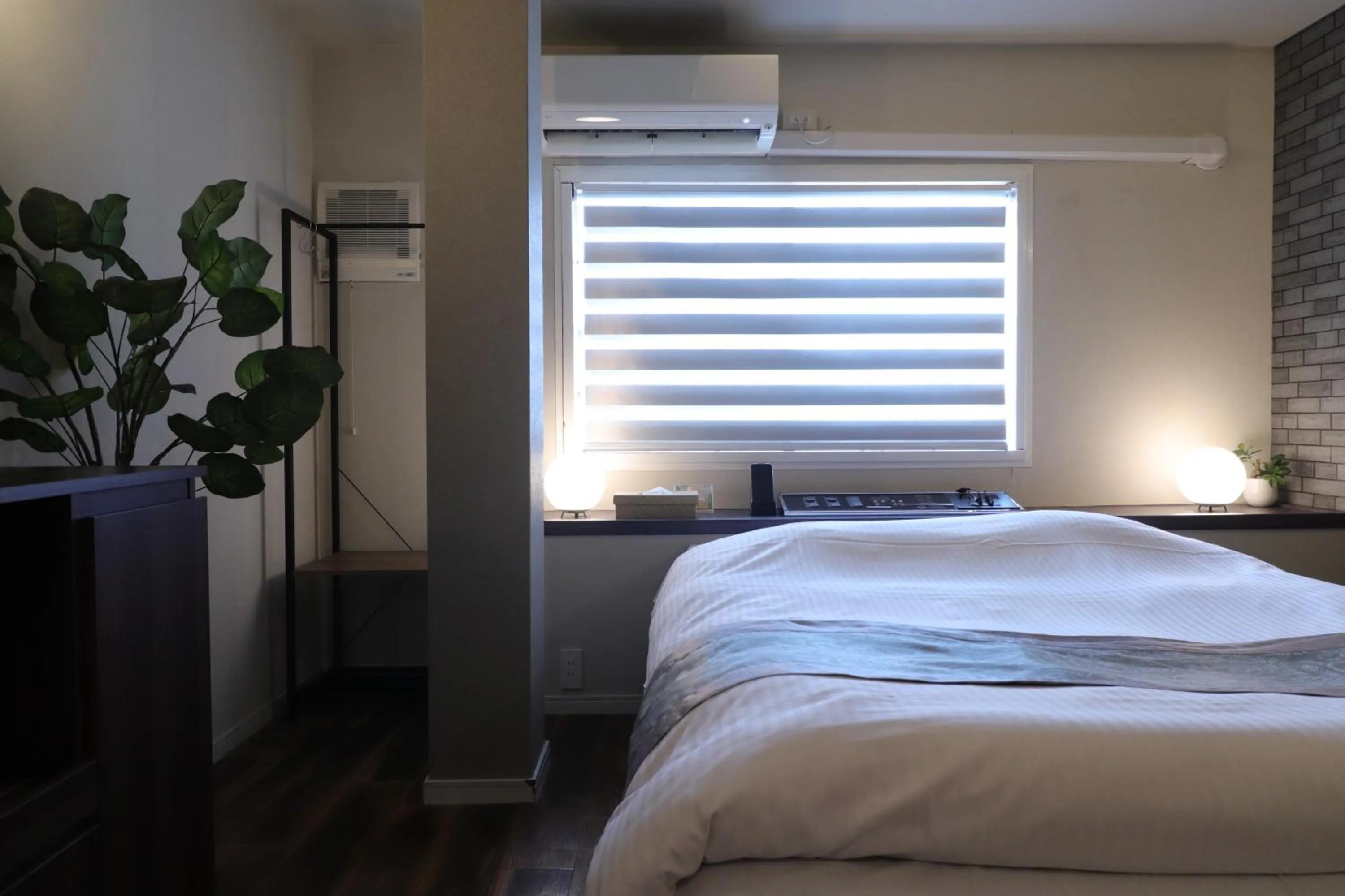Photo of the whole room, Bed in Spa & HOTEL La fontaine