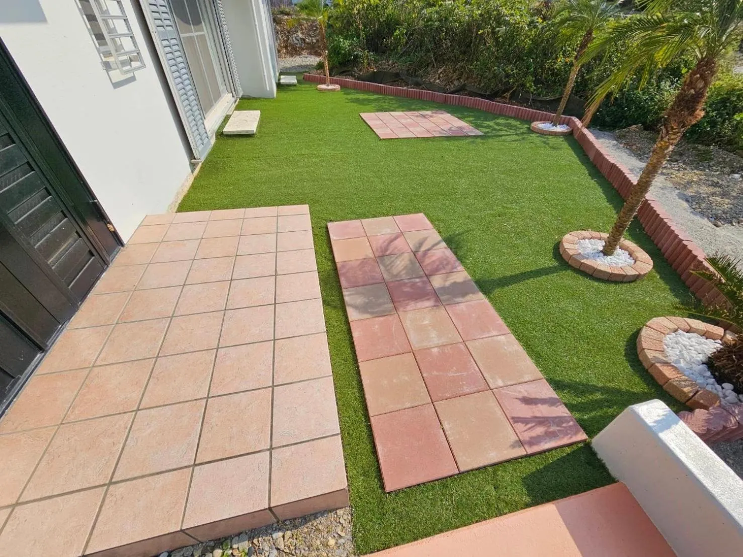 Day in Rose Terrace Bise