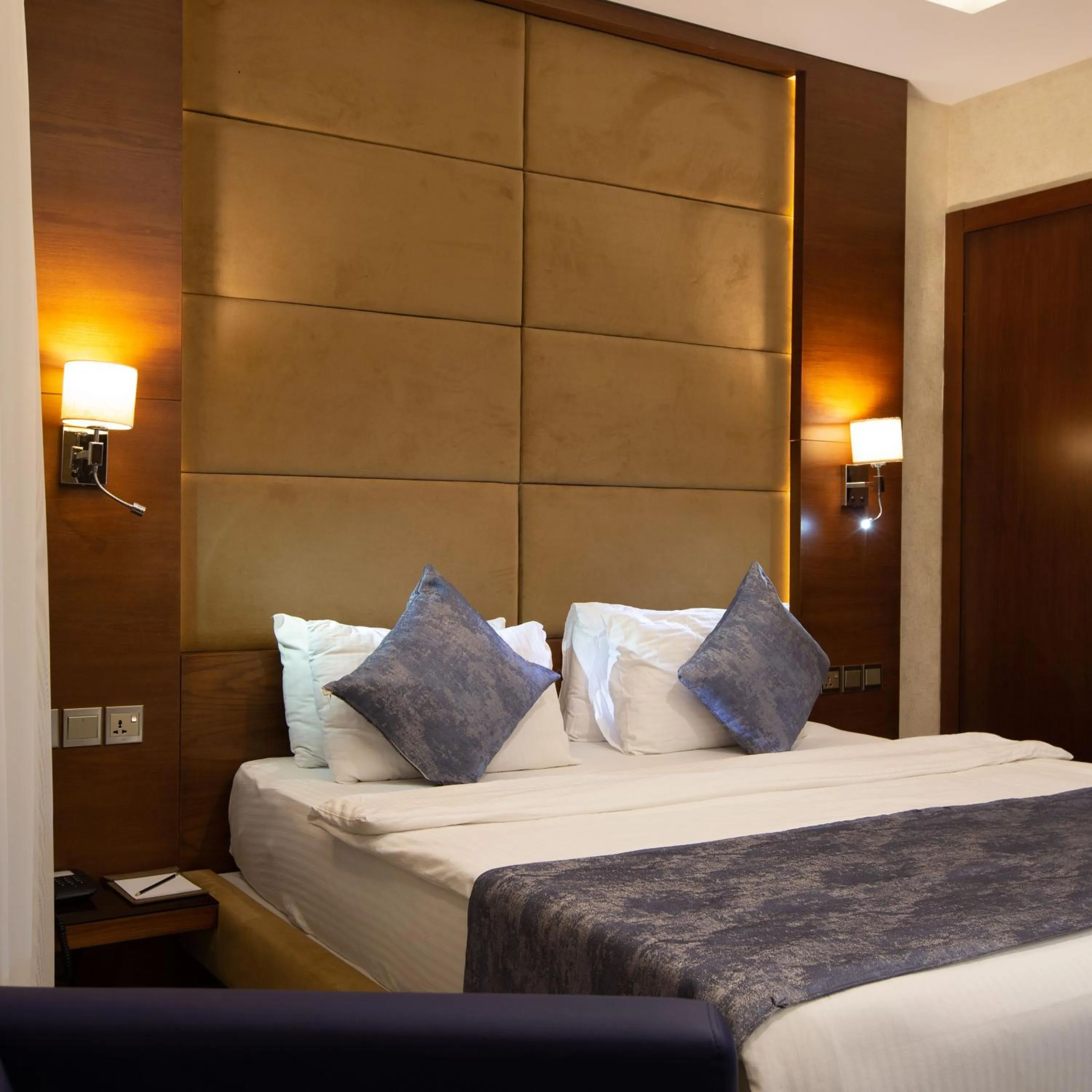 Photo of the whole room, Bed in Hyksos Hotel