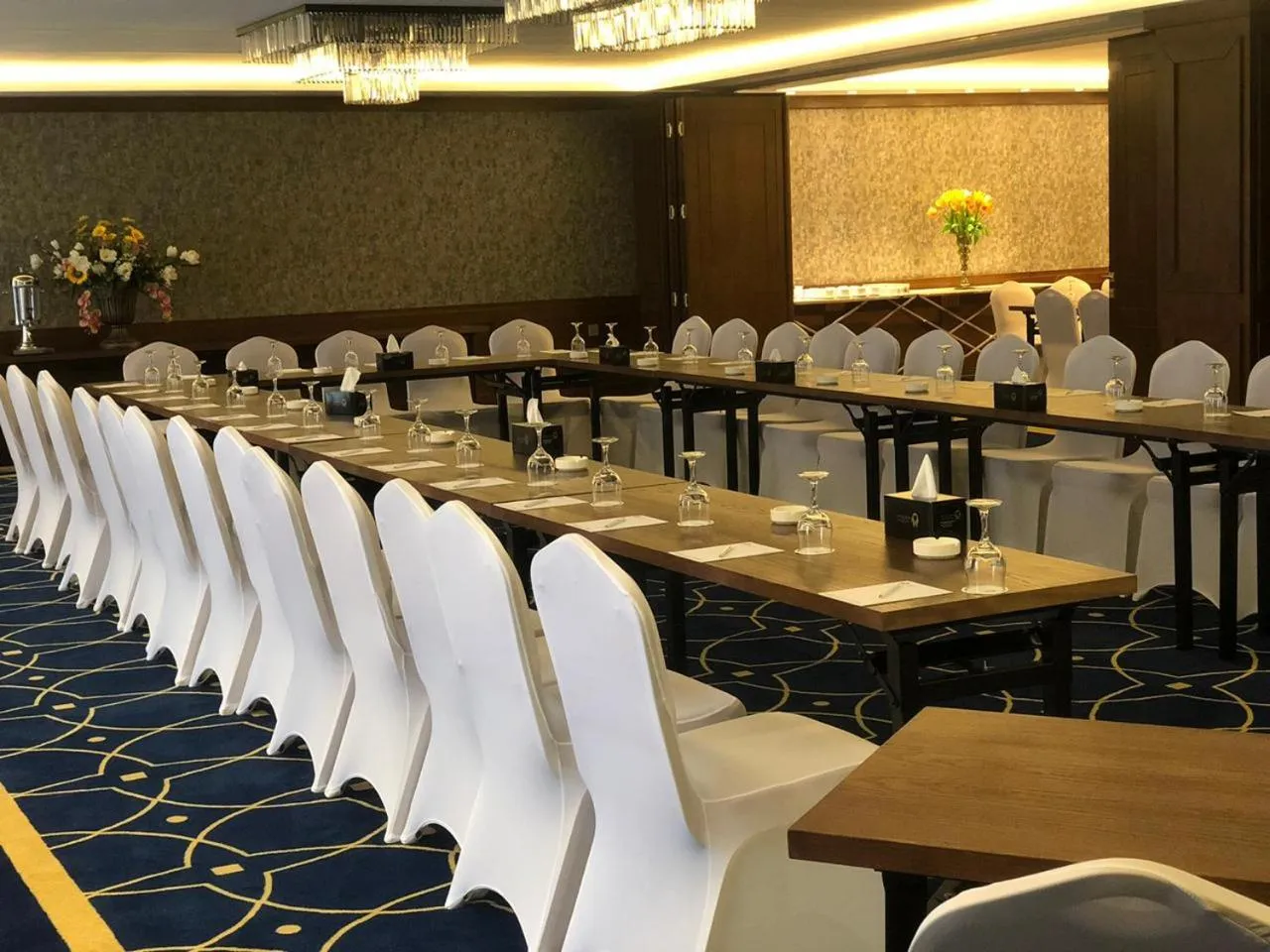 Meeting/conference room in Hyksos Hotel