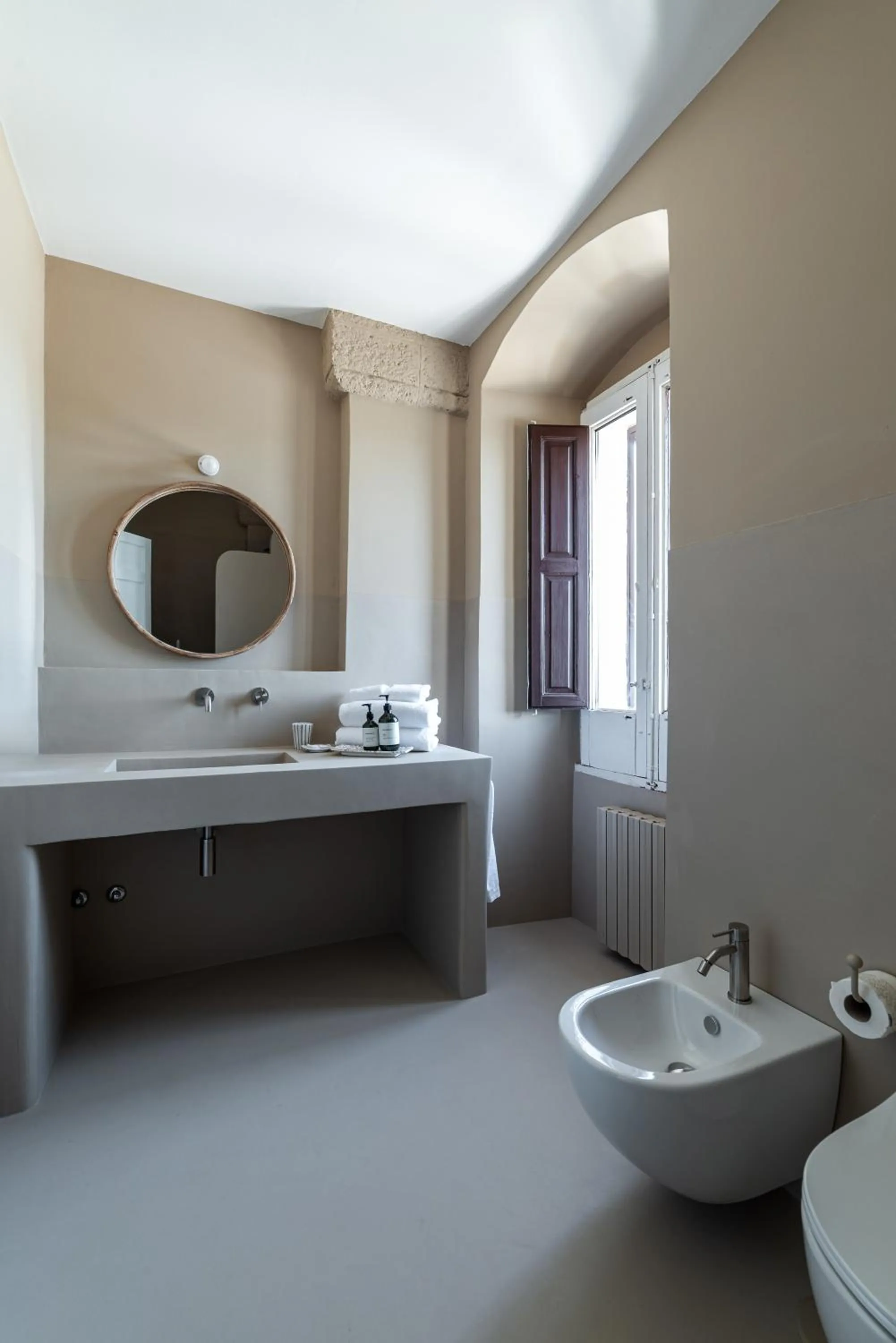 Shower in Masseria Borgo San Marco