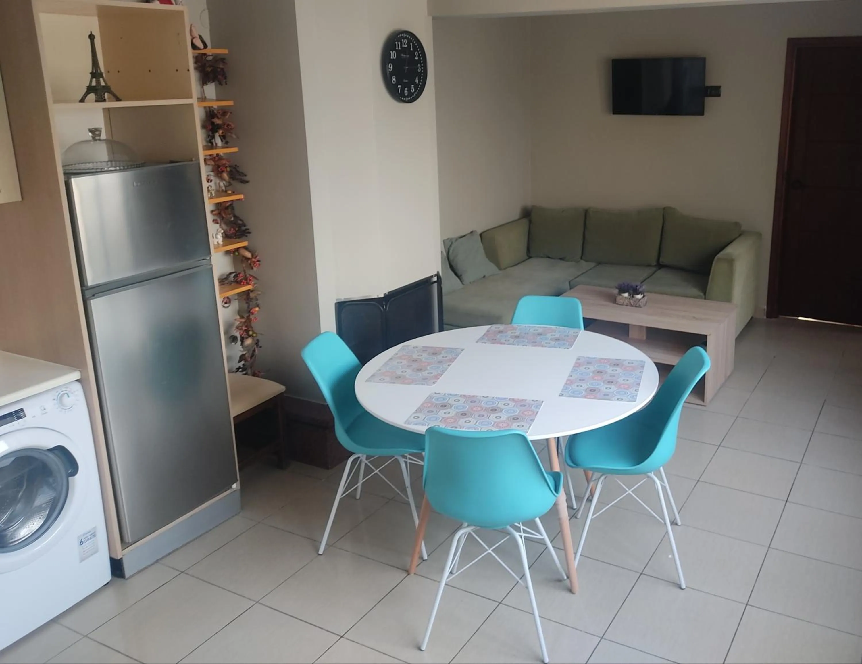 Seating area in Mandy Suites