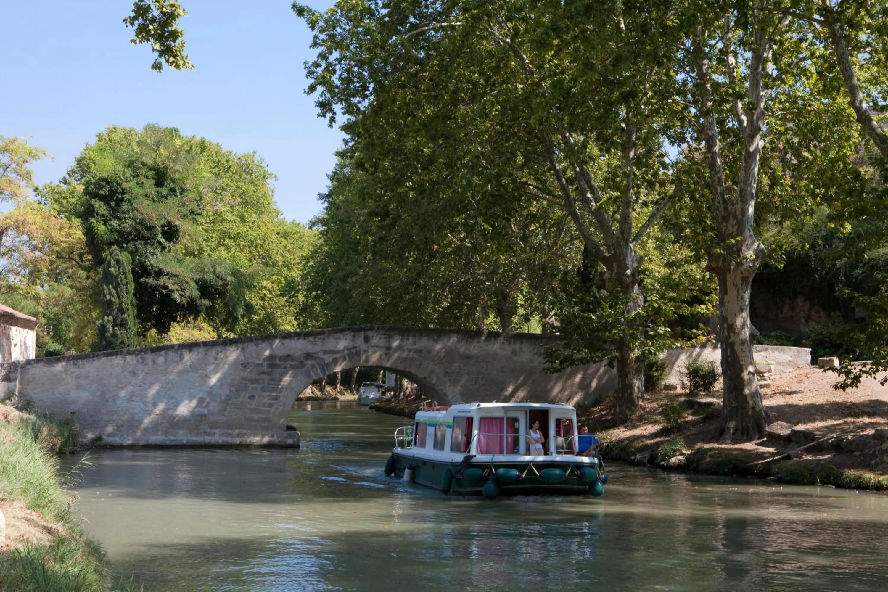 Nearby landmark in Vacancéole - Le Domaine d'Enserune
