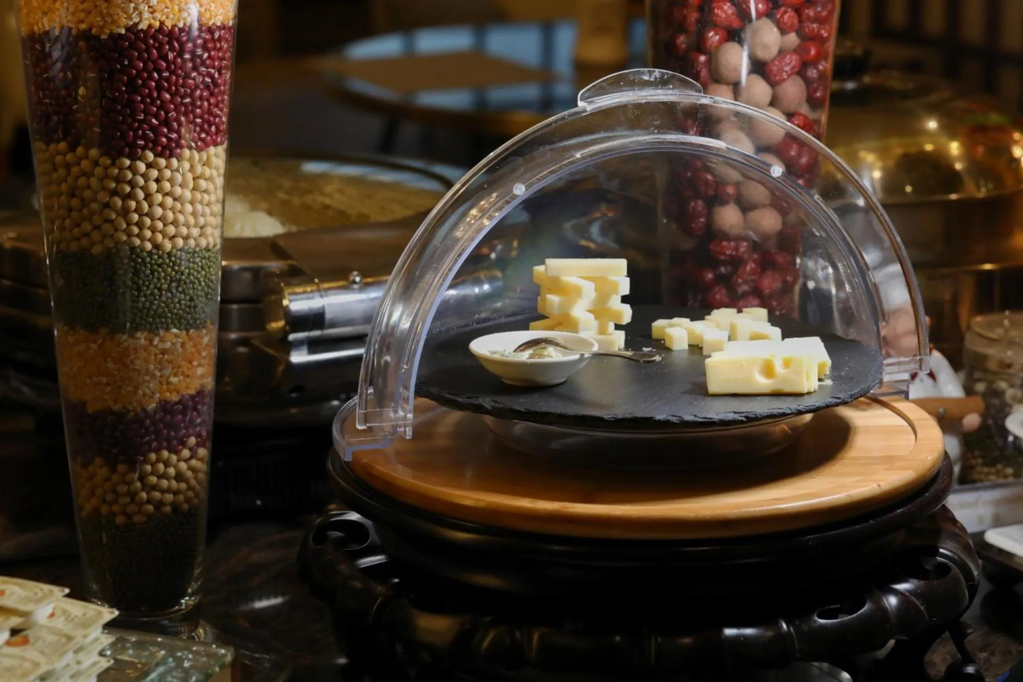 Food in Jinjiang Metropolo Hotel Classic Nanjing Road (East) Shanghai