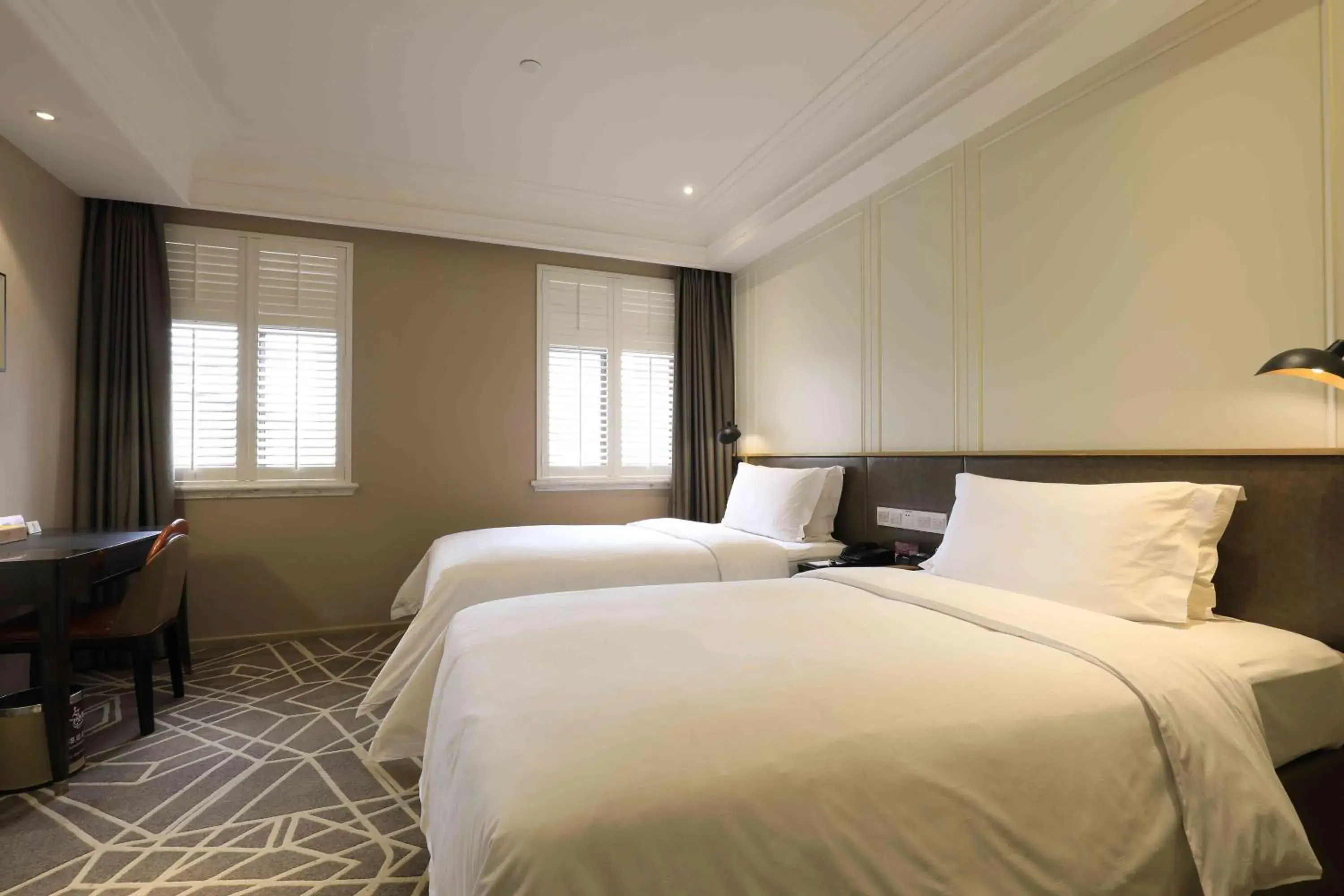 Extreme Sassy Twin Room in Jinjiang Metropolo Hotel Classic Nanjing Road (East) Shanghai Extreme Sassy Twin Room in Jinjiang Metropolo Hotel Classic Nanjing Road (East) Shanghai