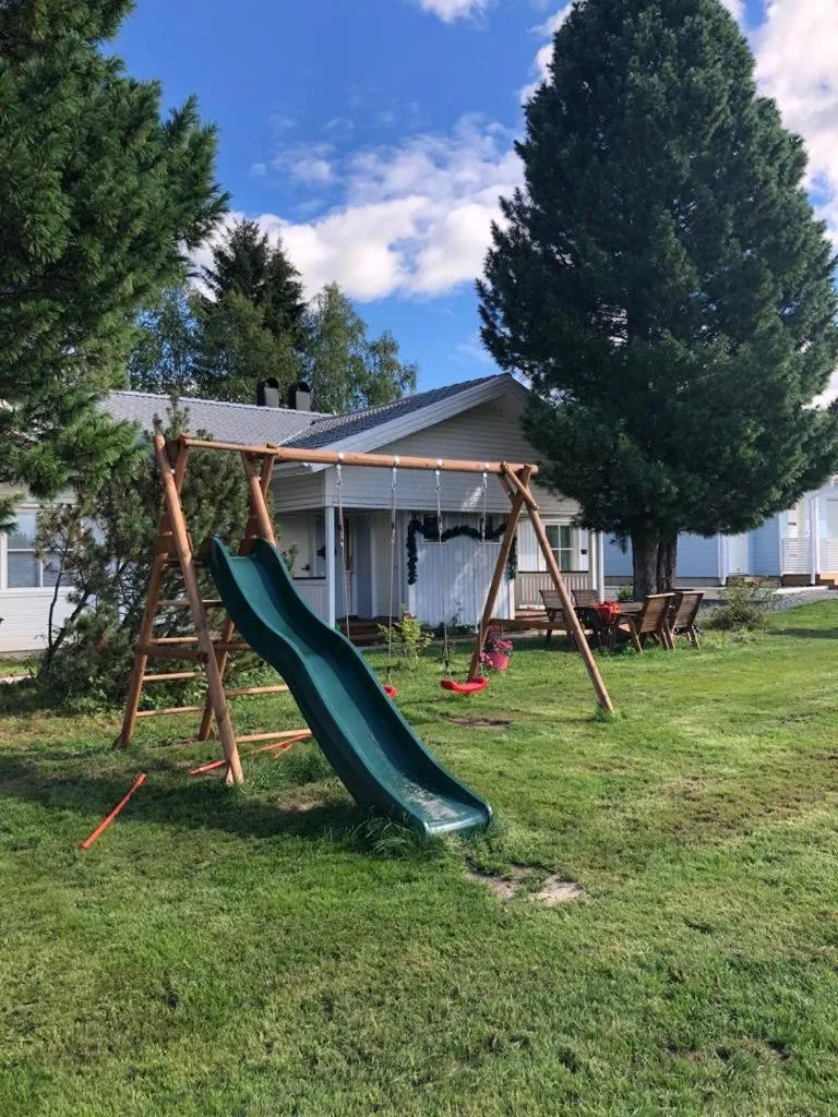 Arctic Resort Delight