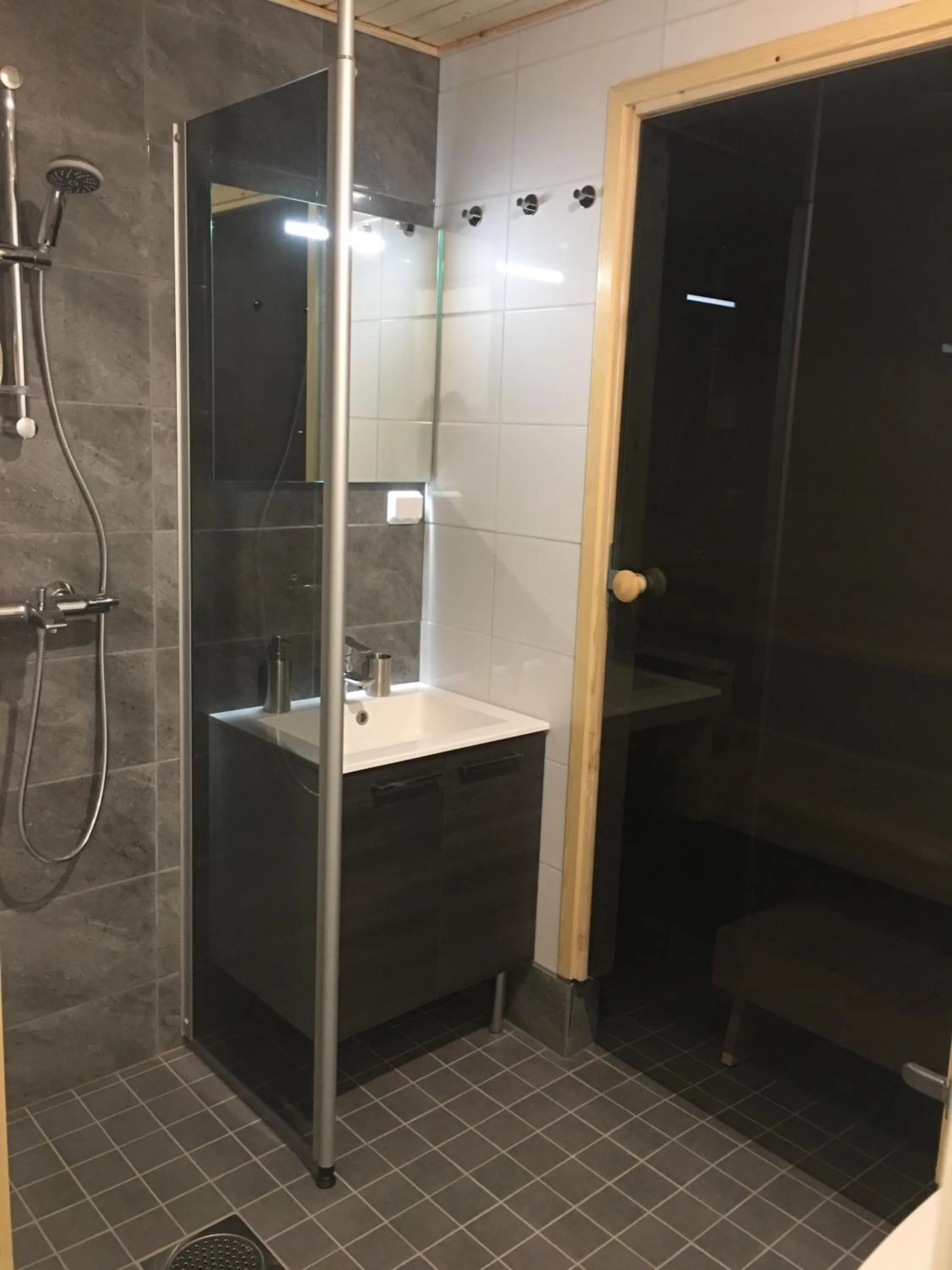 Arctic Resort Delight