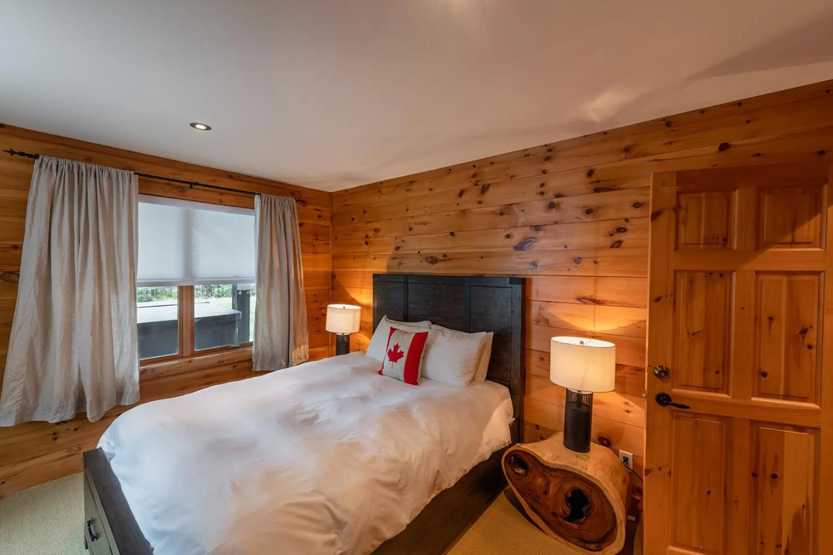 Bed in Tremblant Mountain Chalets
