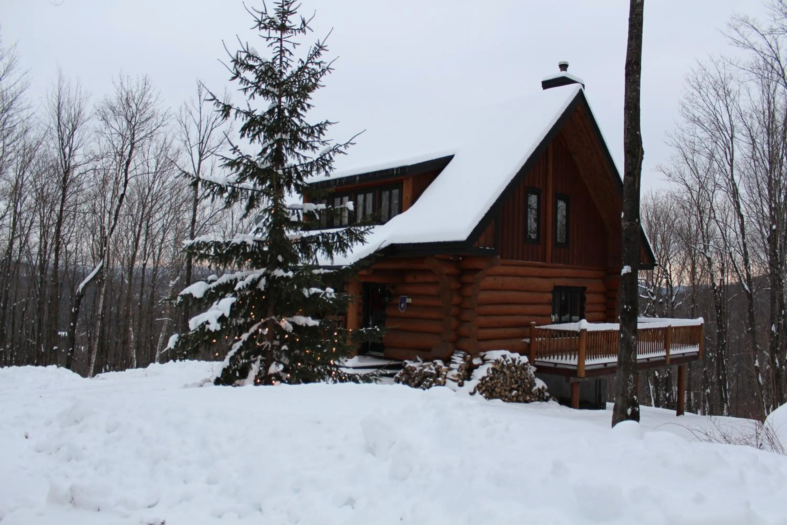 Facade/entrance in Tremblant Mountain Chalets