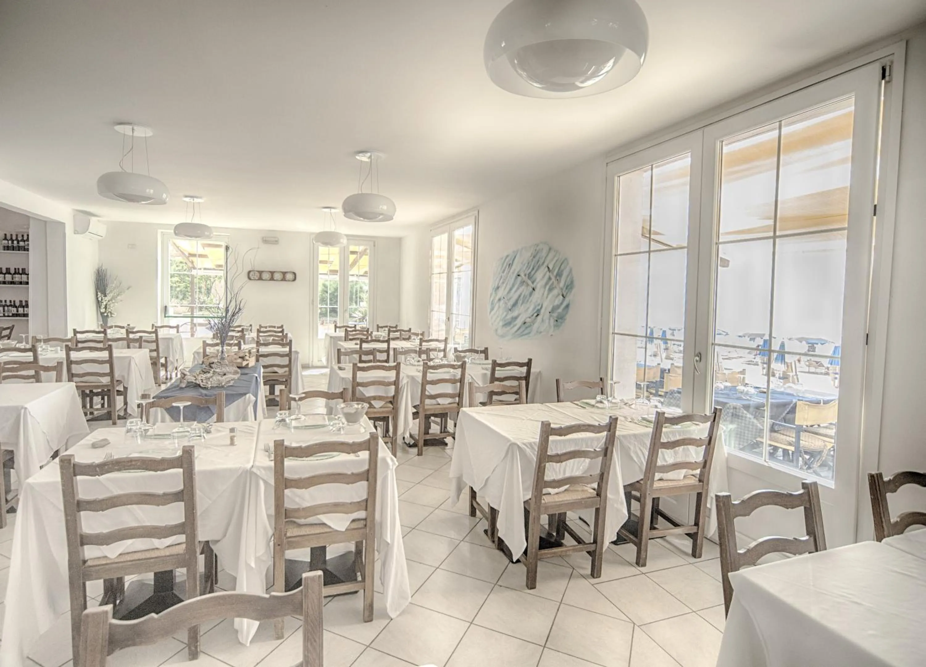 Restaurant/places to eat in Il Lido