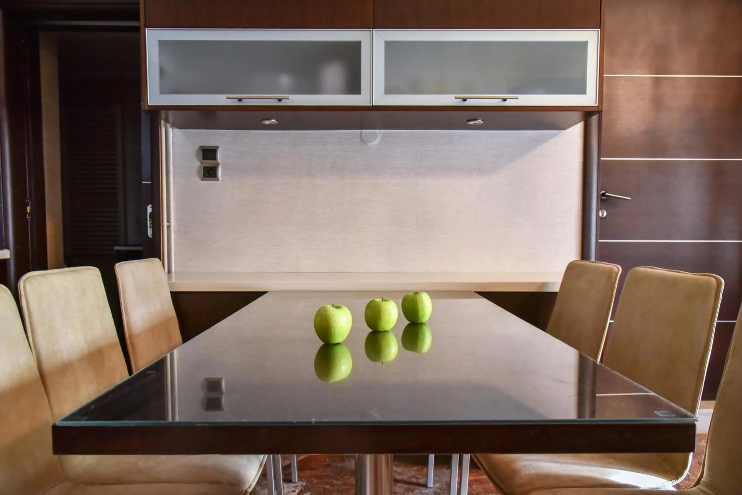 Dining area in Iraklis Apartments