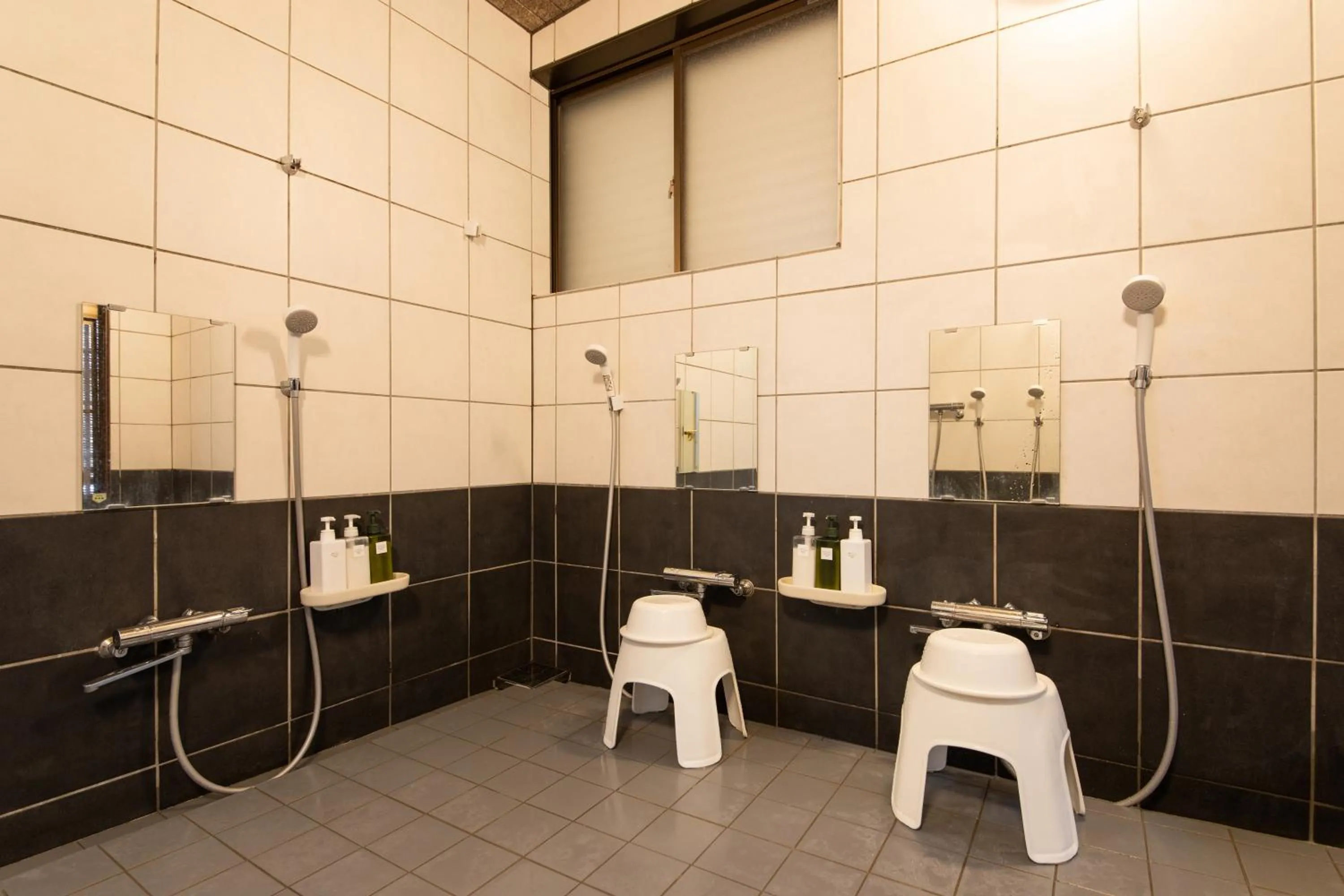 Public Bath in Kadokyu Ryokan