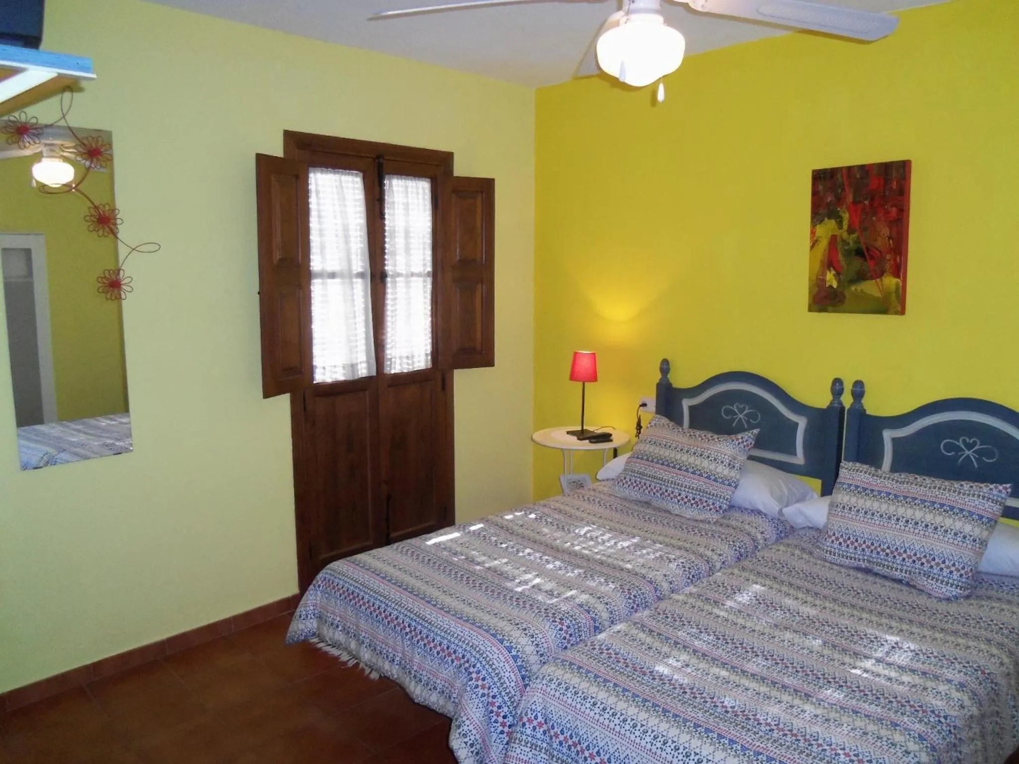 Photo of the whole room, Bed in La Posada del Recovero